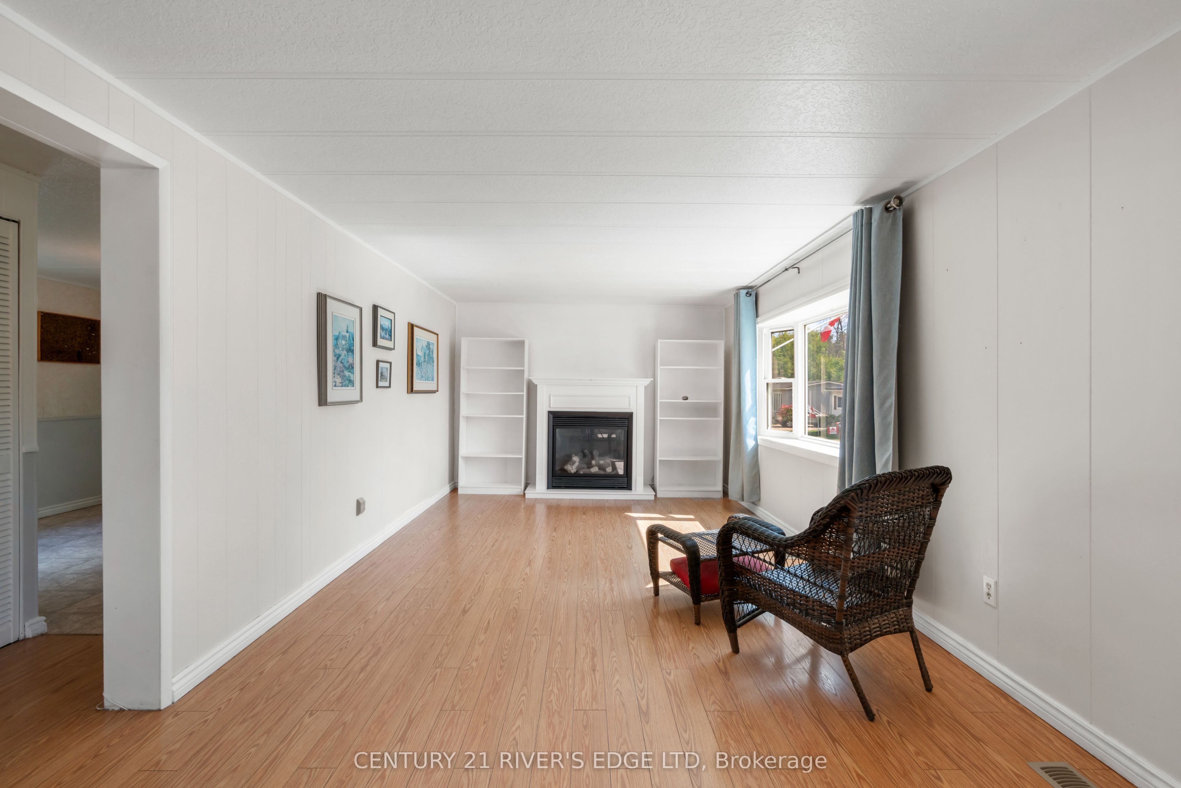 1871 Oxford Avenue, Elizabethtown-Kitley, ON K6V 7B5 photo 4