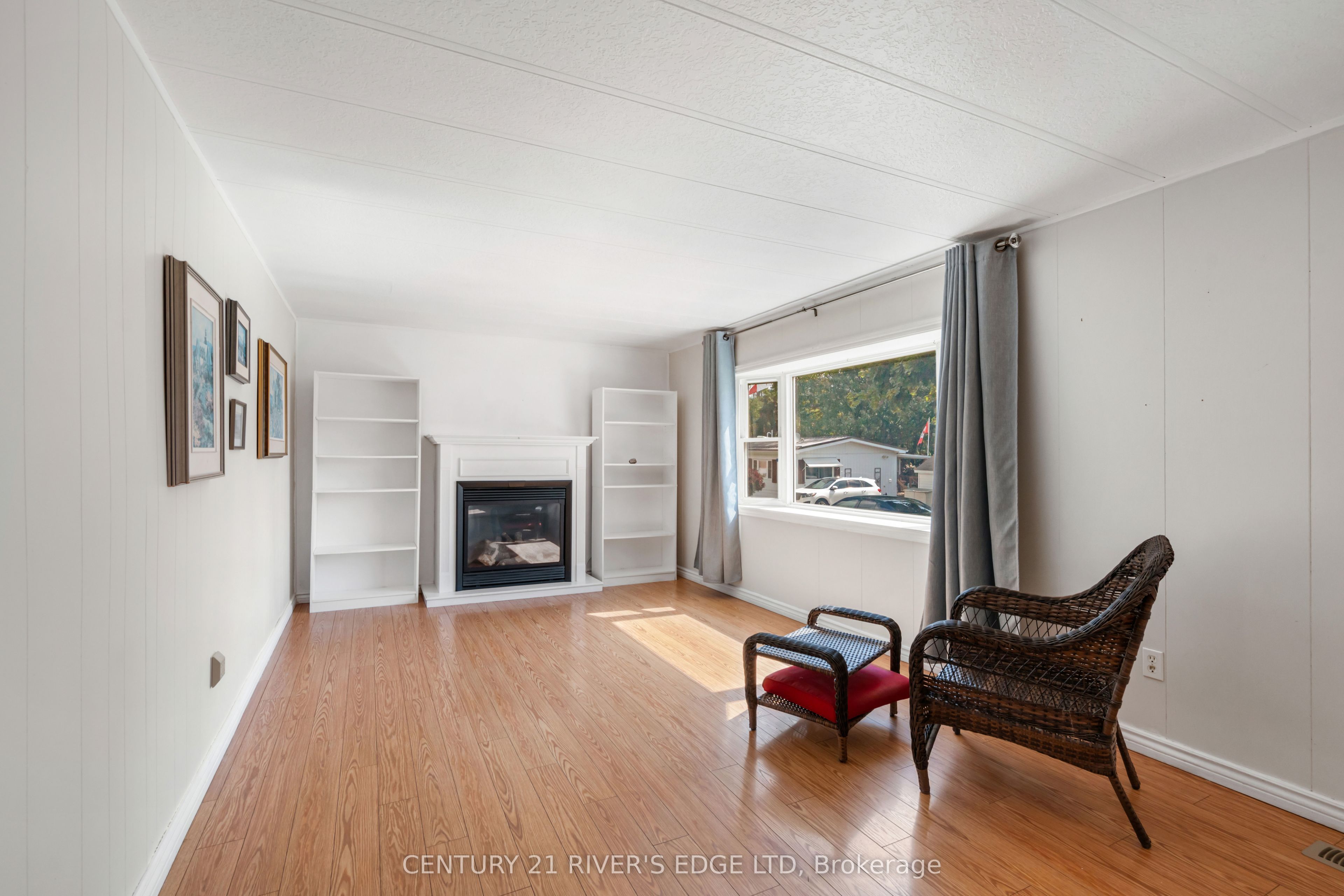 1871 Oxford Avenue, Elizabethtown-Kitley, ON K6V 7B5 photo 5