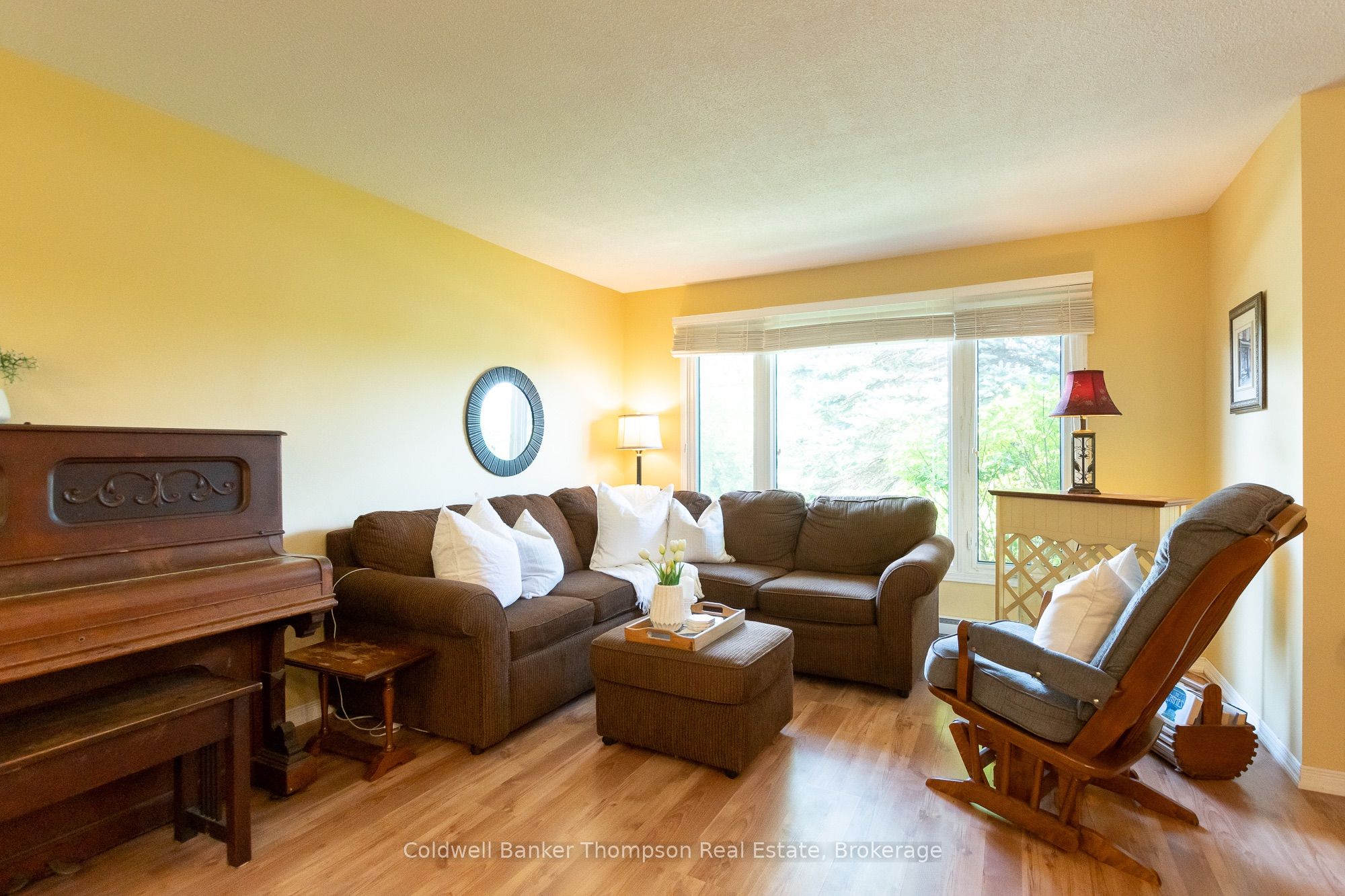 151 Main Street W, Huntsville, ON P1H 1X8 photo 5