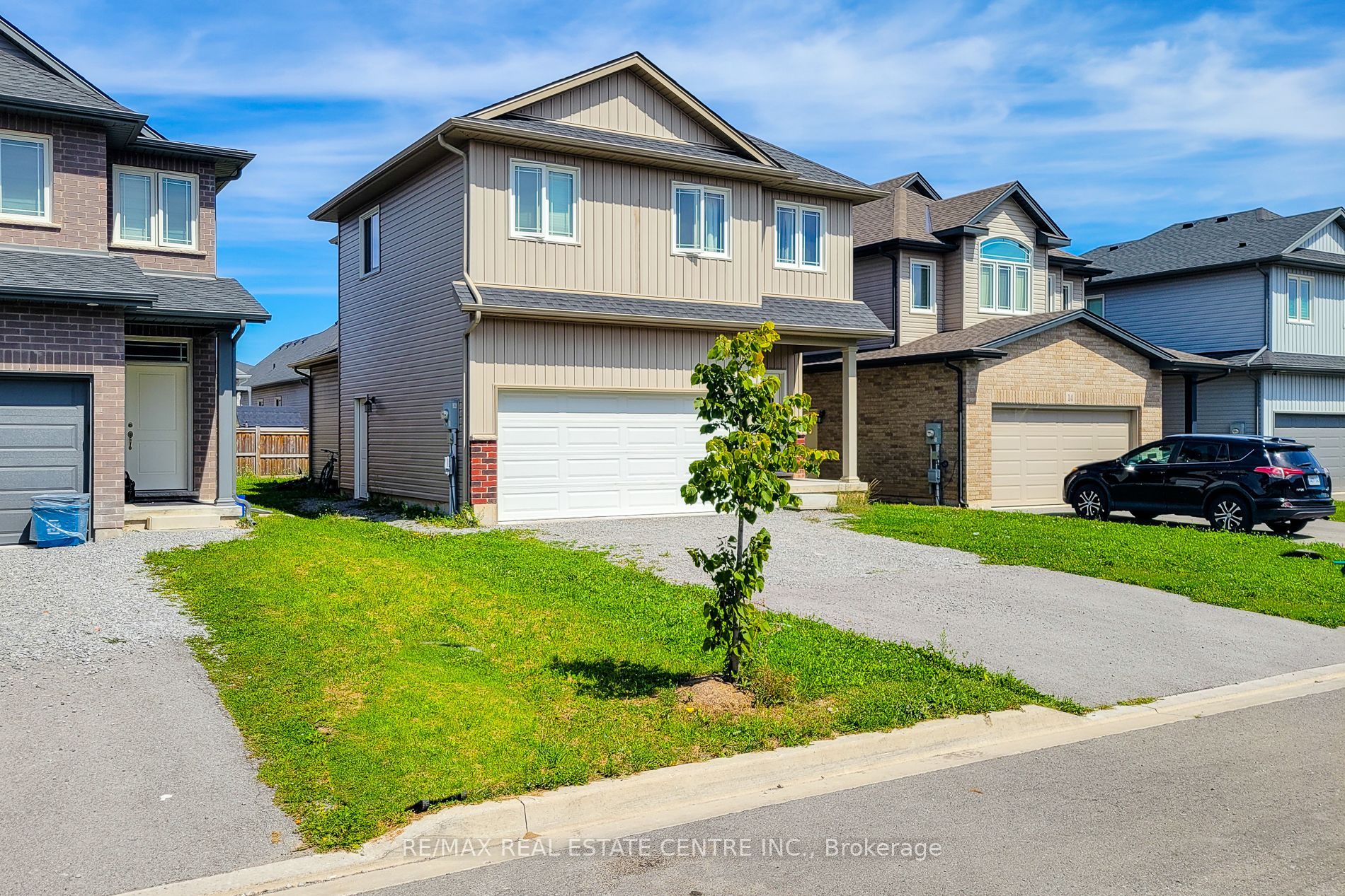 12 Bowman Crescent, Thorold, ON L2V 0G3 photo 2