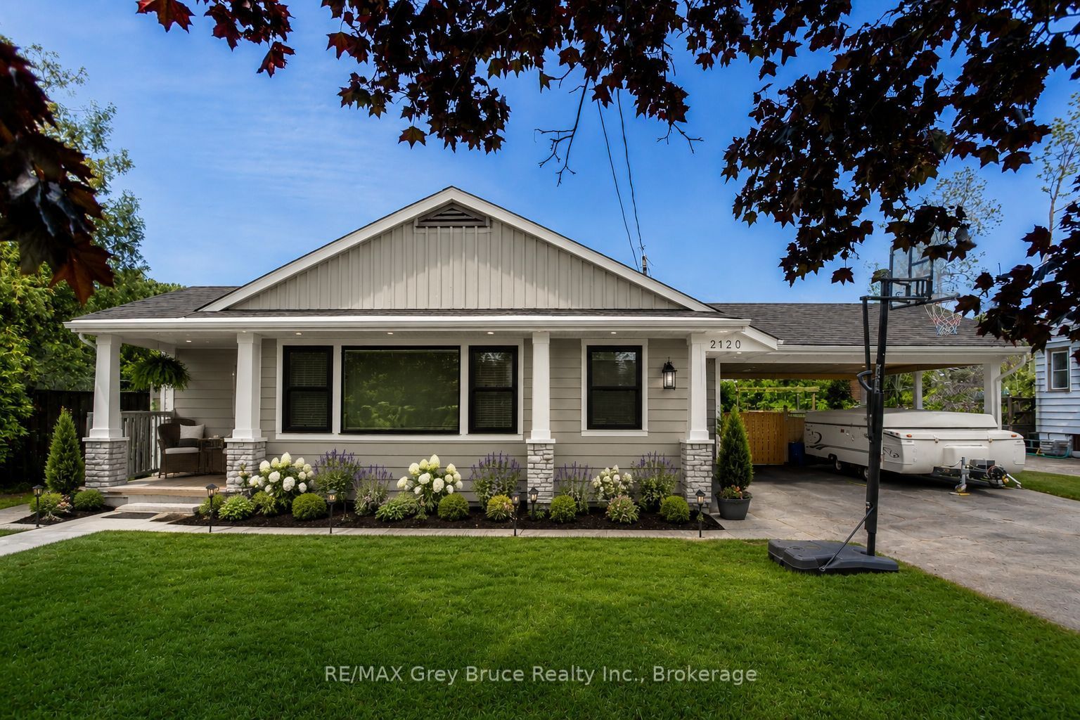 2120 4th Avenue W, Owen Sound, ON N4K 4Y5 photo 2
