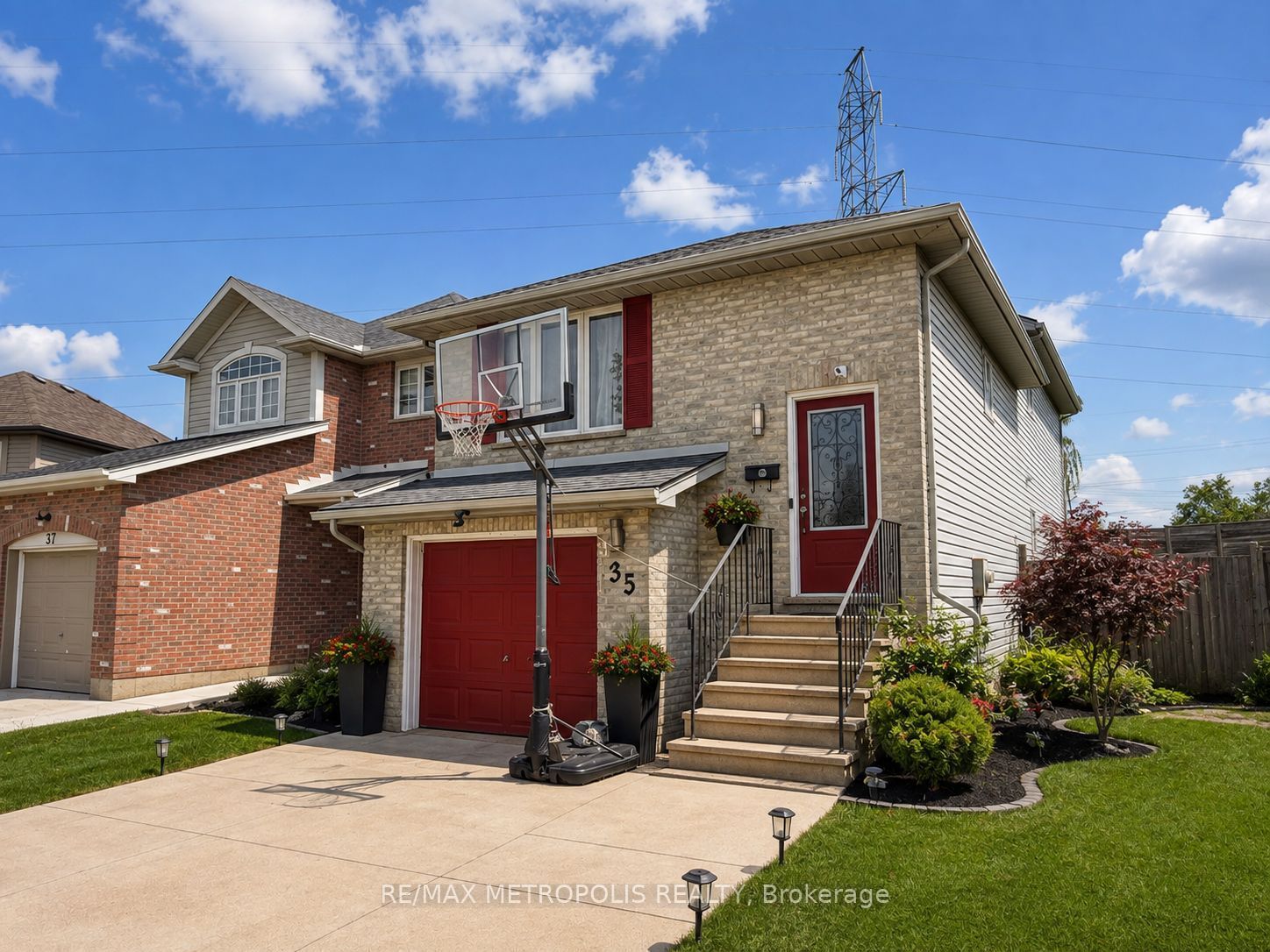 35 Phair Crescent, London South, ON N5Z 5B5 photo 2