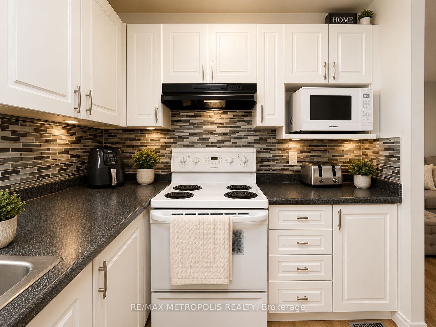35 Phair Crescent, London South, ON N5Z 5B5 photo 5