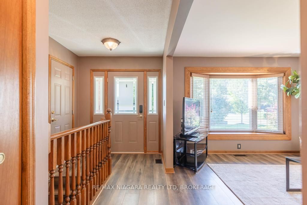 27 Andrea Drive, St. Catharines, ON L2S 3N7 photo 4