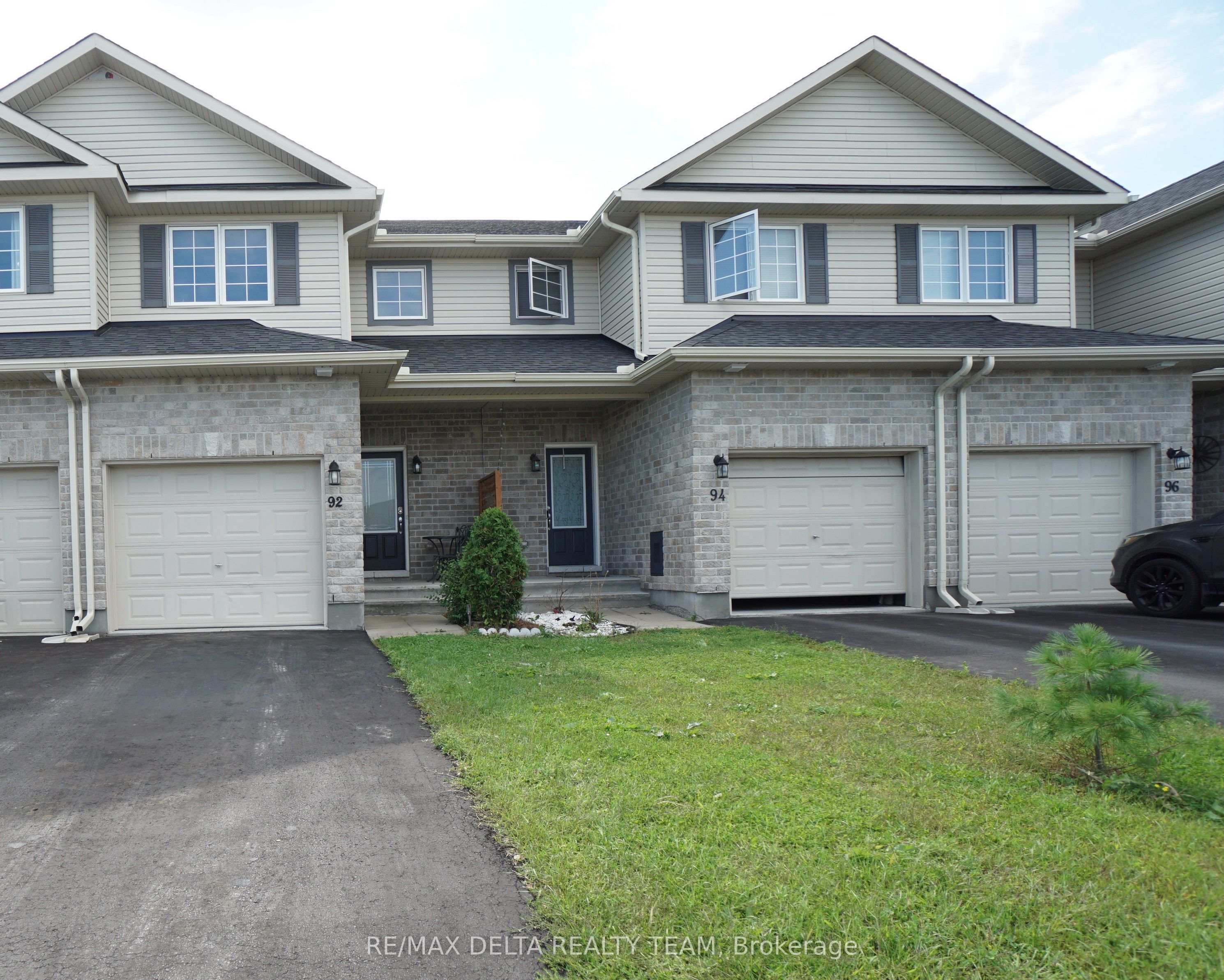 92 Bellwood Drive, Arnprior, ON K7S 0H7 photo 3