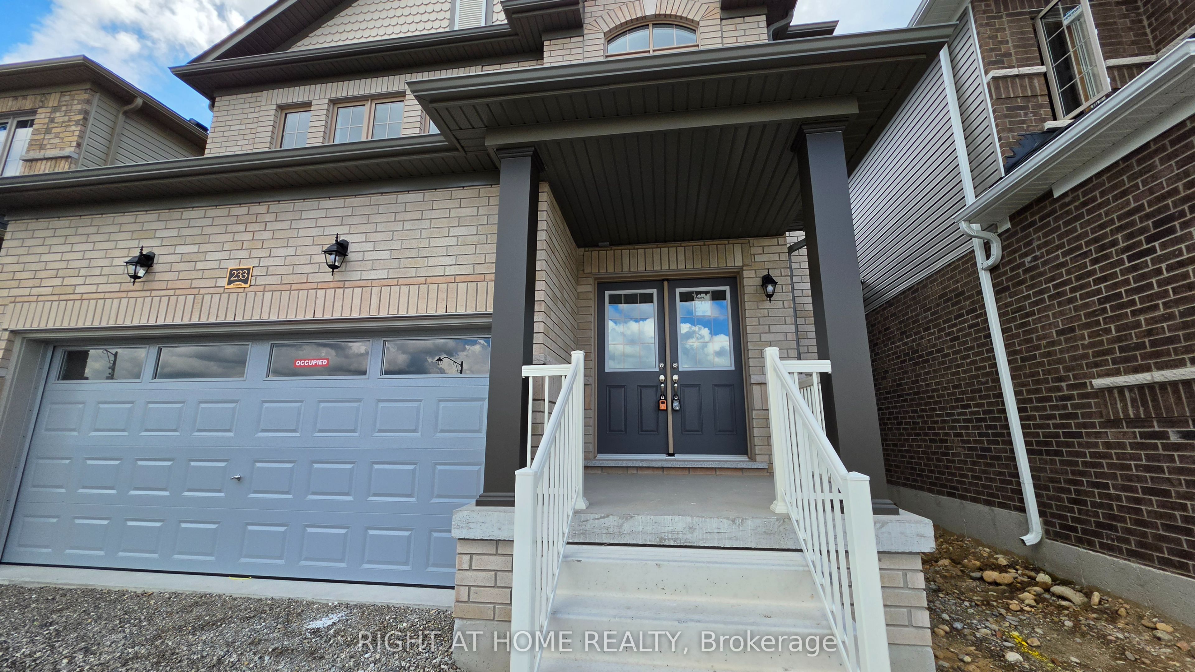 233 POSTILL Street, Brant, ON N3L 0R6 photo 2