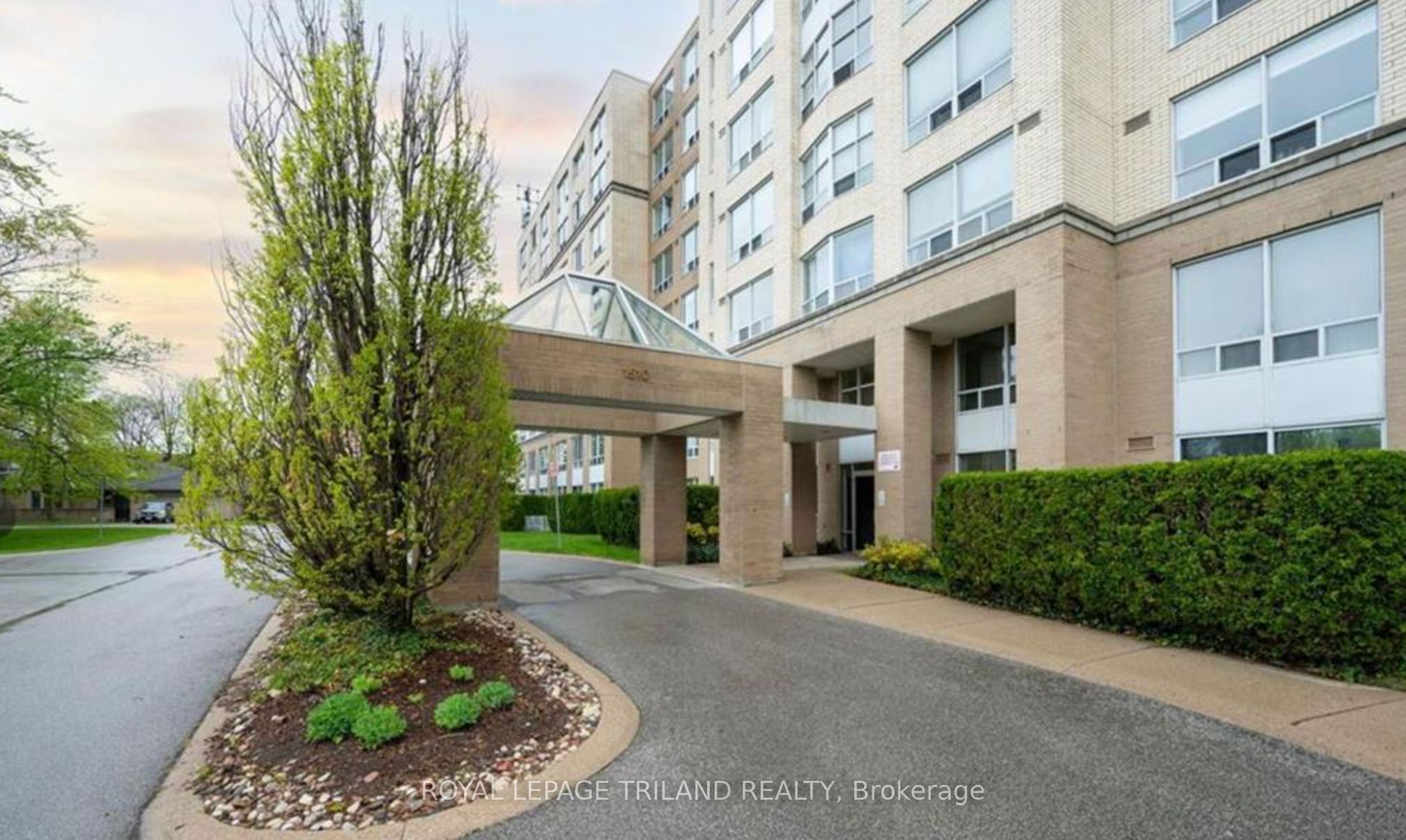 1510 Richmond Street 404, London North, ON N6G 4V2 photo 2