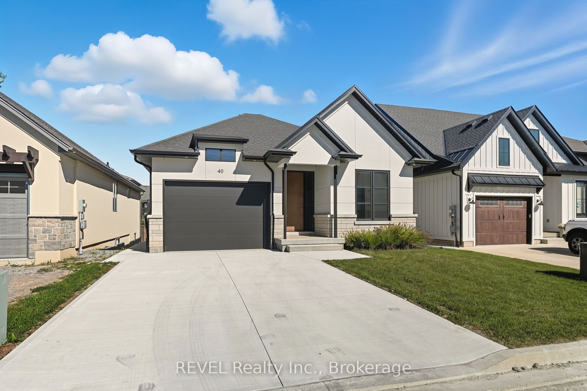 40 IVY Crescent, Thorold, ON L2V 0J9 photo 2