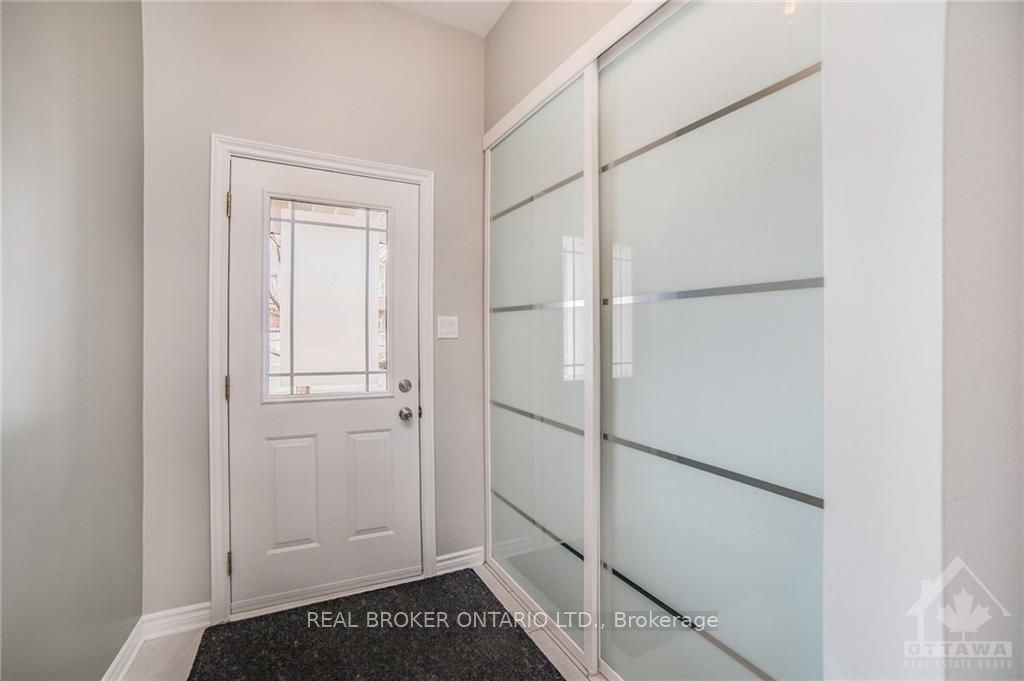 222 MEADOWBREEZE Drive, Kanata, ON K2M 3B3 photo 4