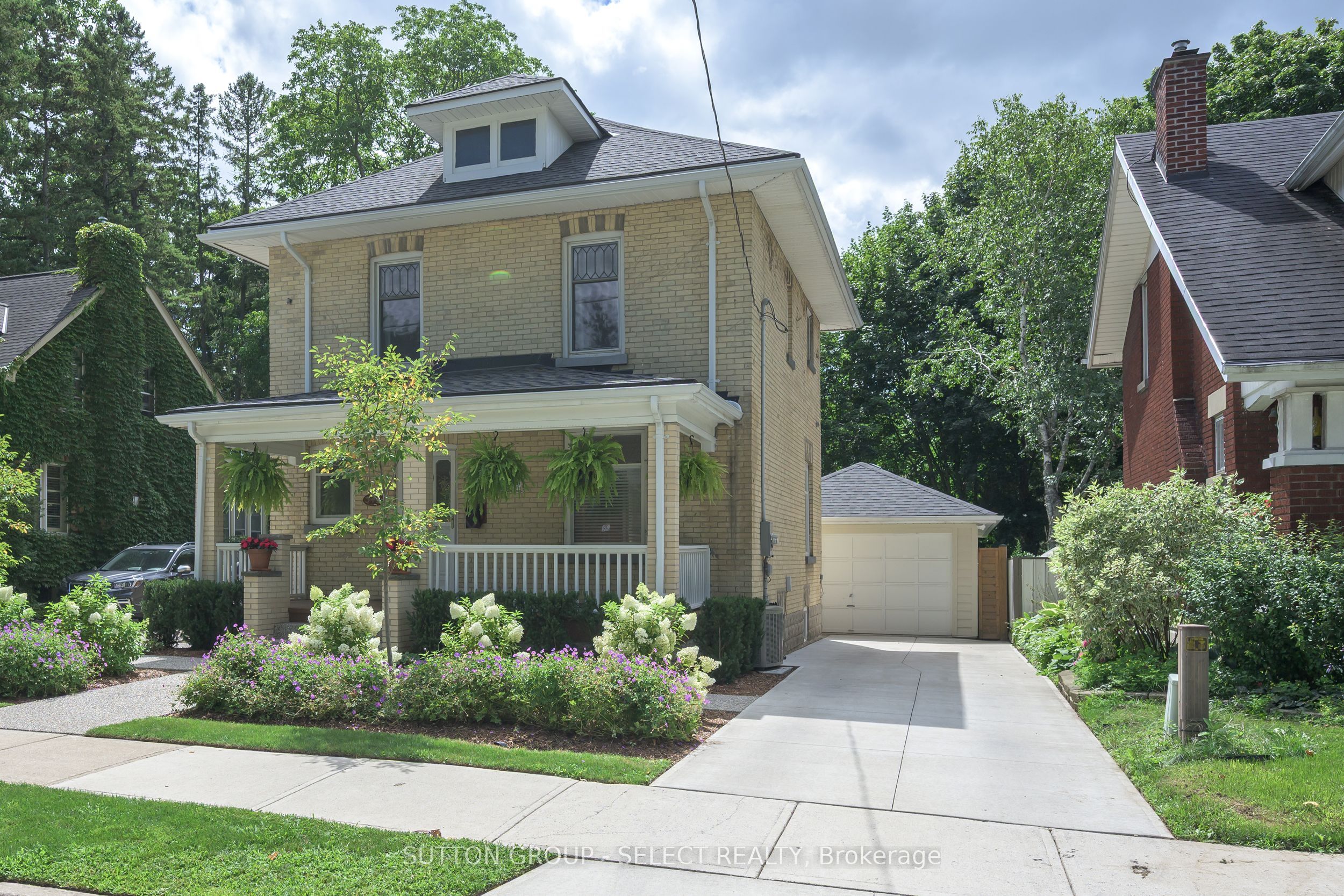 345 Tecumseh Avenue E, London South, ON N6C 1T1 photo 2