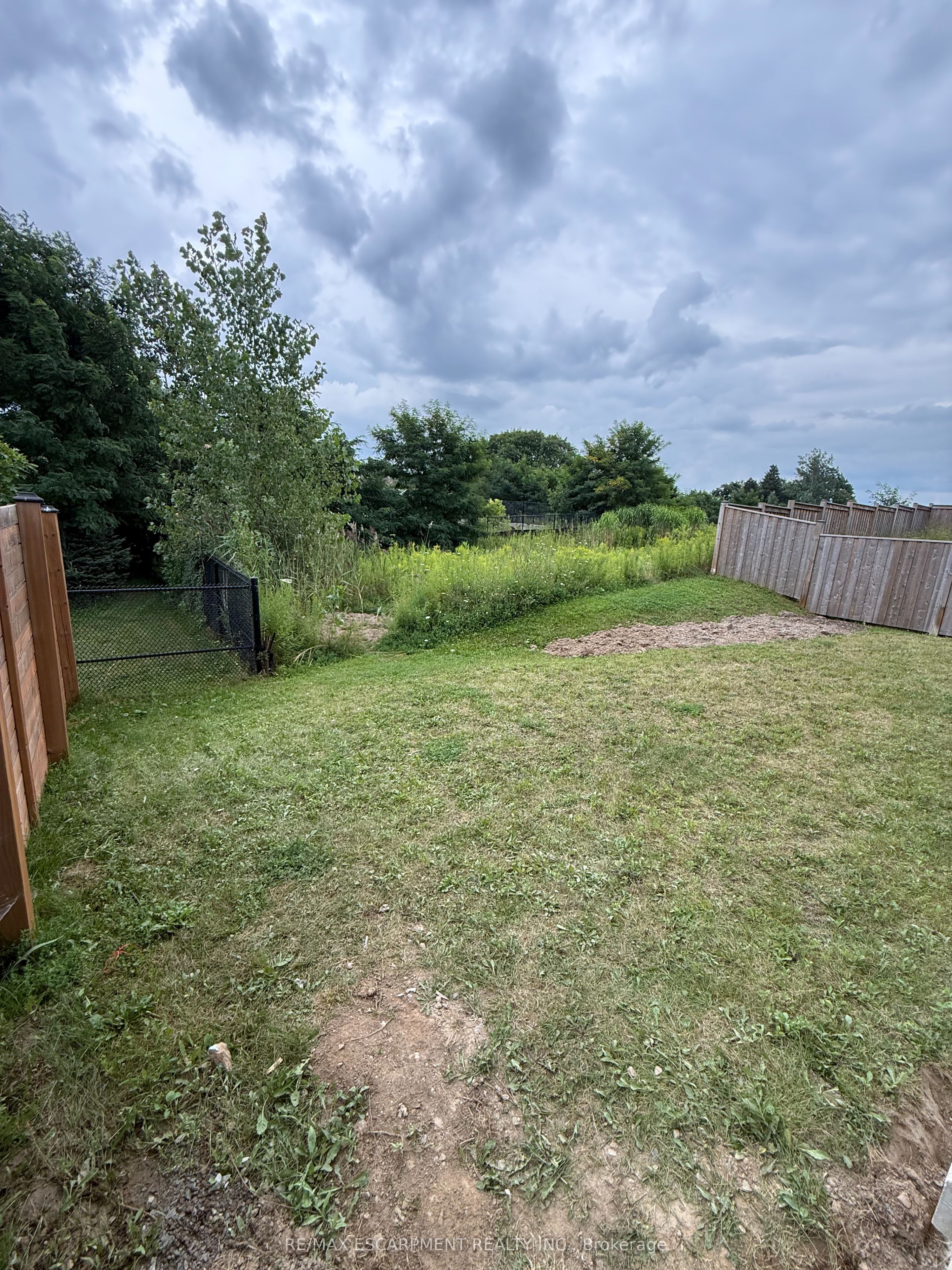 27 DEERFIELD Lane LOWER, Hamilton, ON L9K 1R4 photo 5