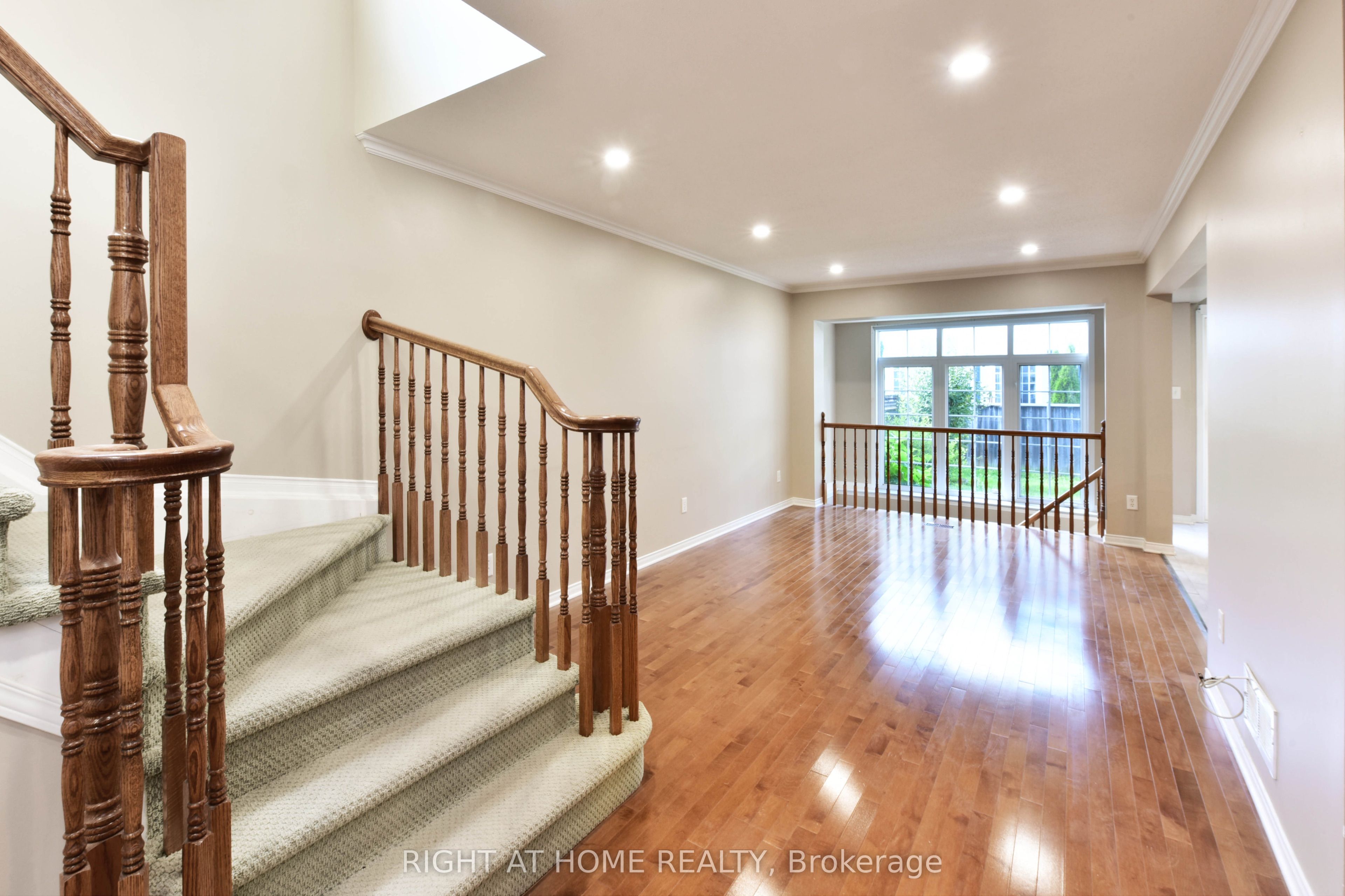 118 BRADDOCK Private, Barrhaven, ON K2J 0E6 photo 5