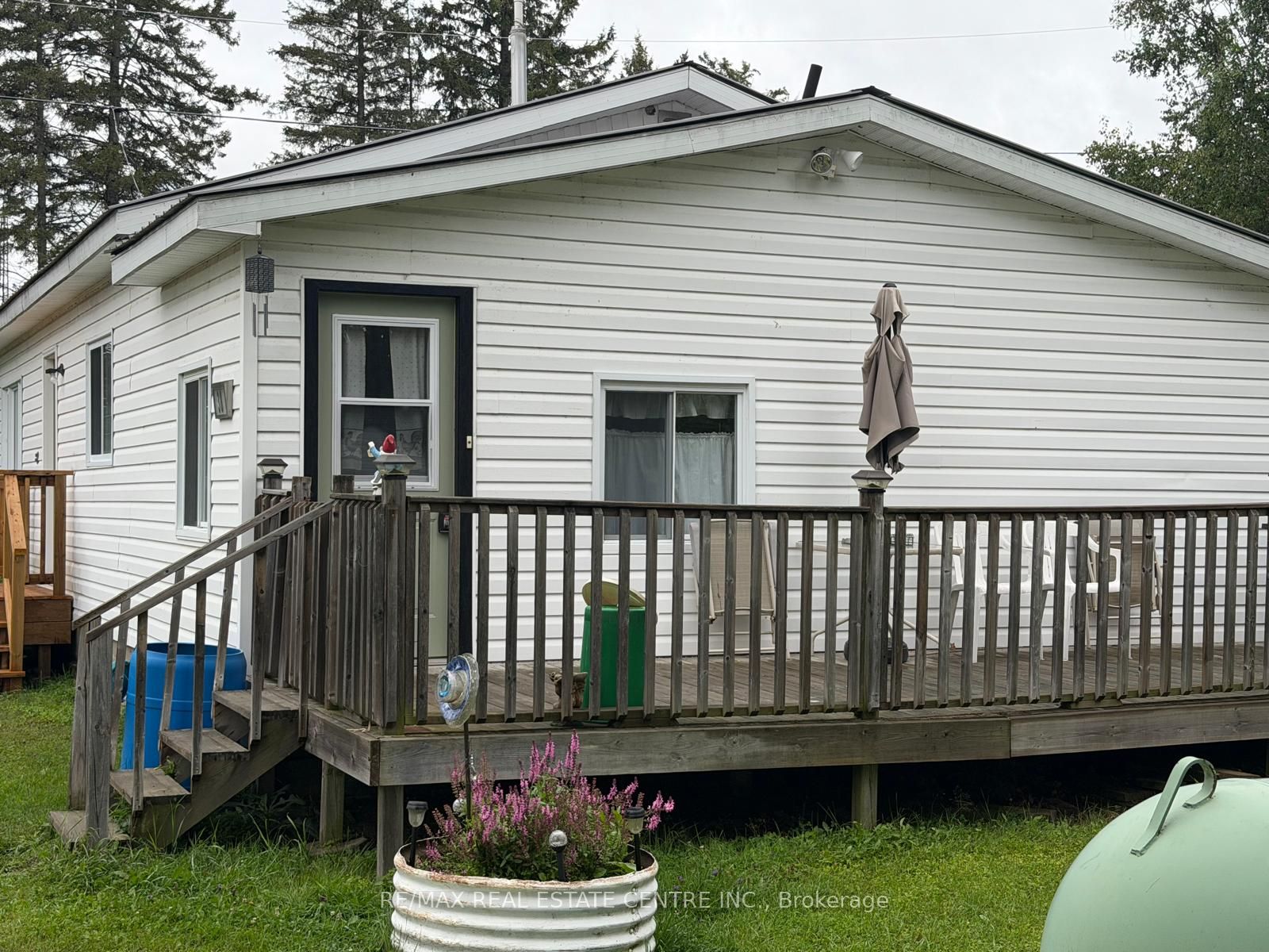 38 2nd Avenue, South Algonquin, ON K0J 2M0 photo 2