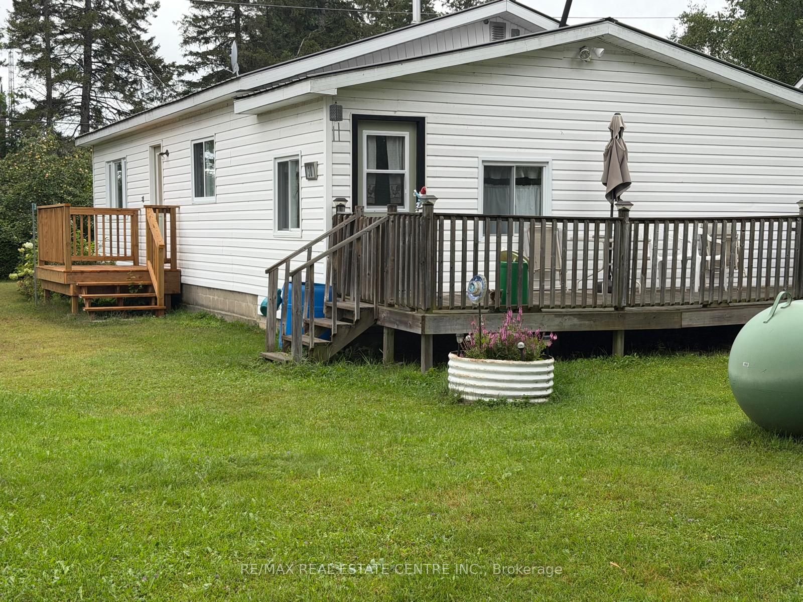 38 2nd Avenue, South Algonquin, ON K0J 2M0 photo 3