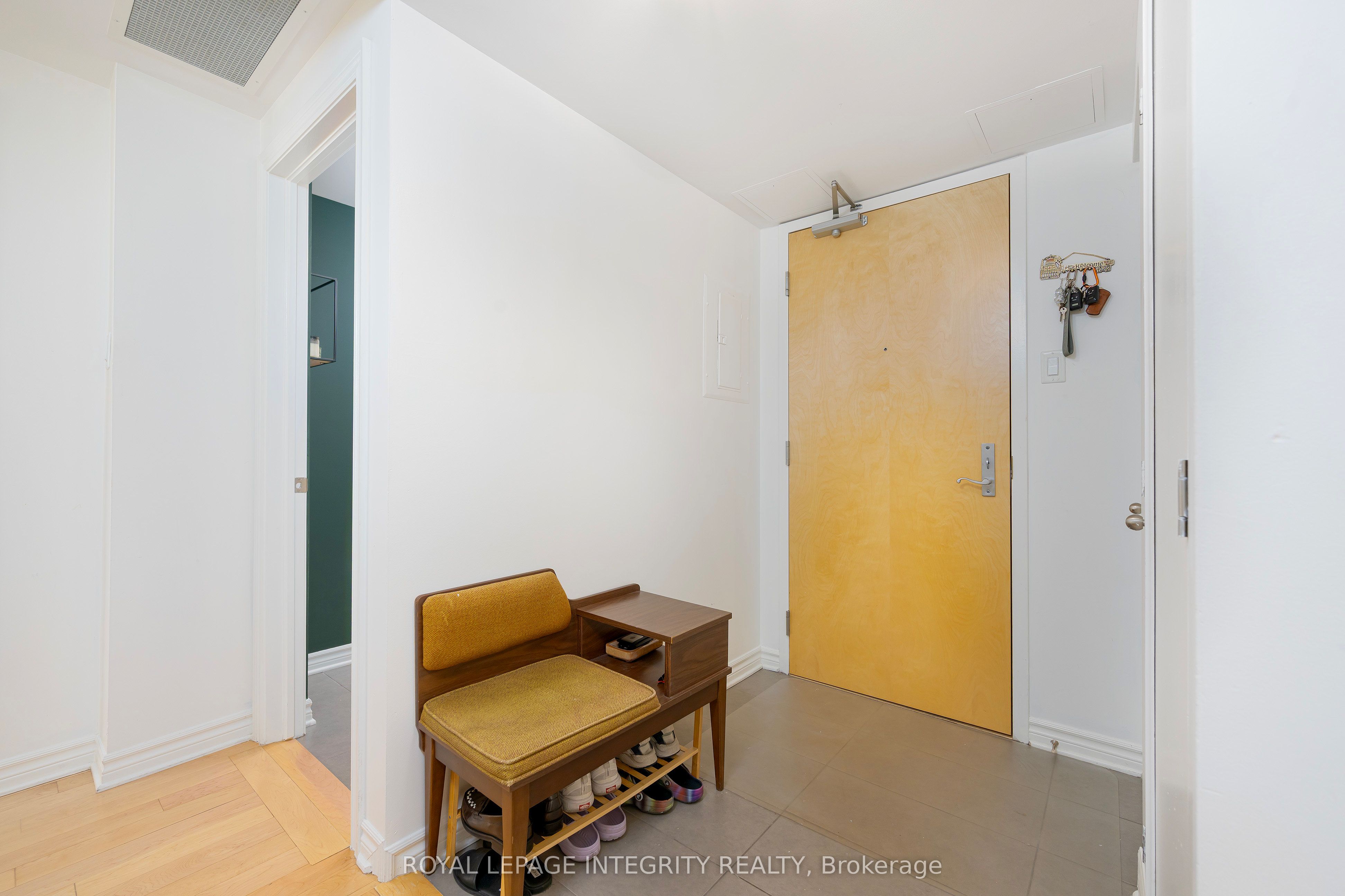 250 Lett Street 206, West Centre Town, ON K1R 0A8 photo 5