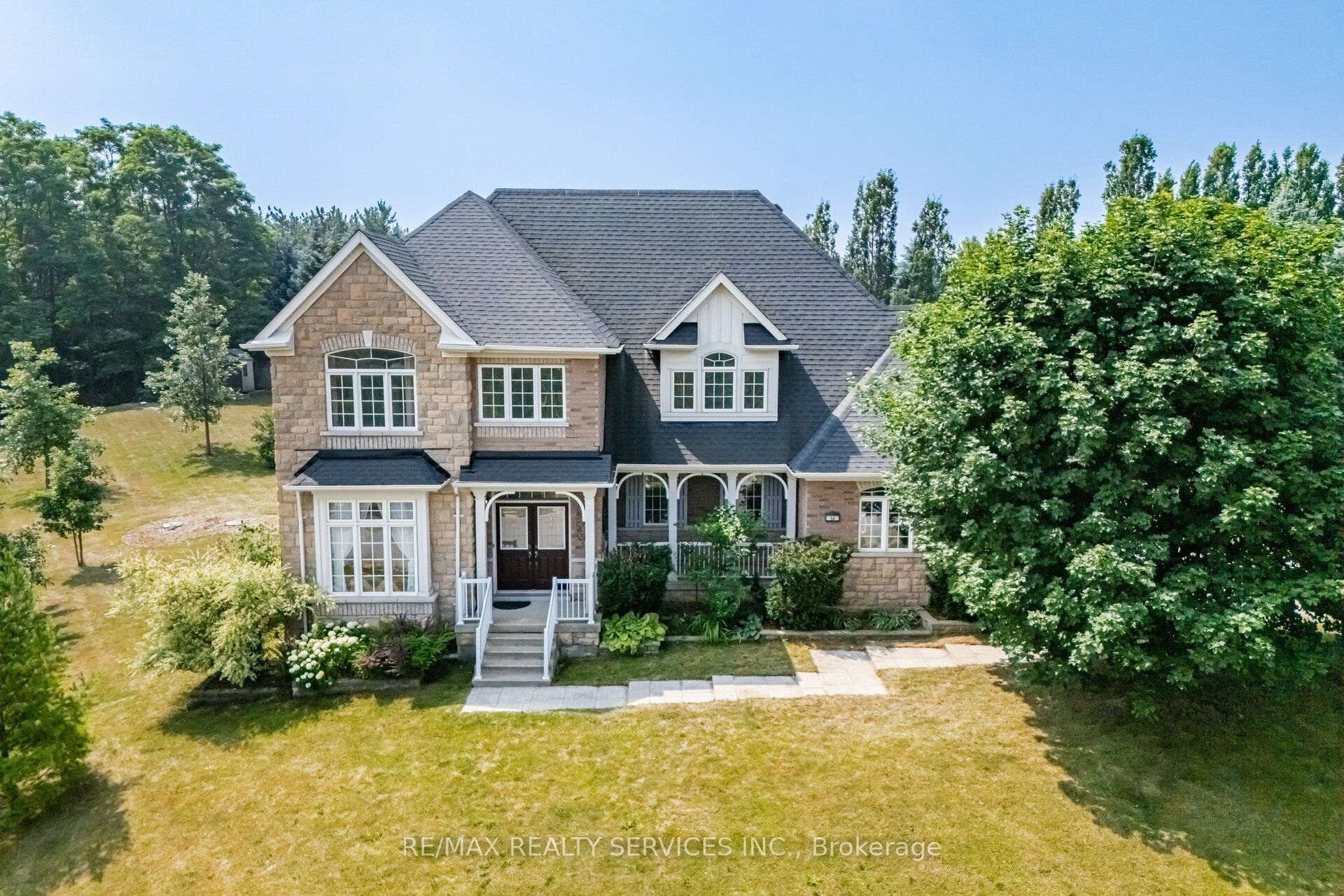15 Upper Canada Drive, Erin, ON N0B 1Z0
