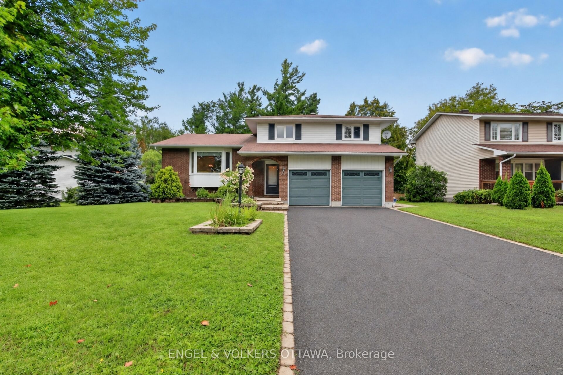 21 Stroughton Crescent, Stittsville - Munster - Richmond, ON K0A 3P0