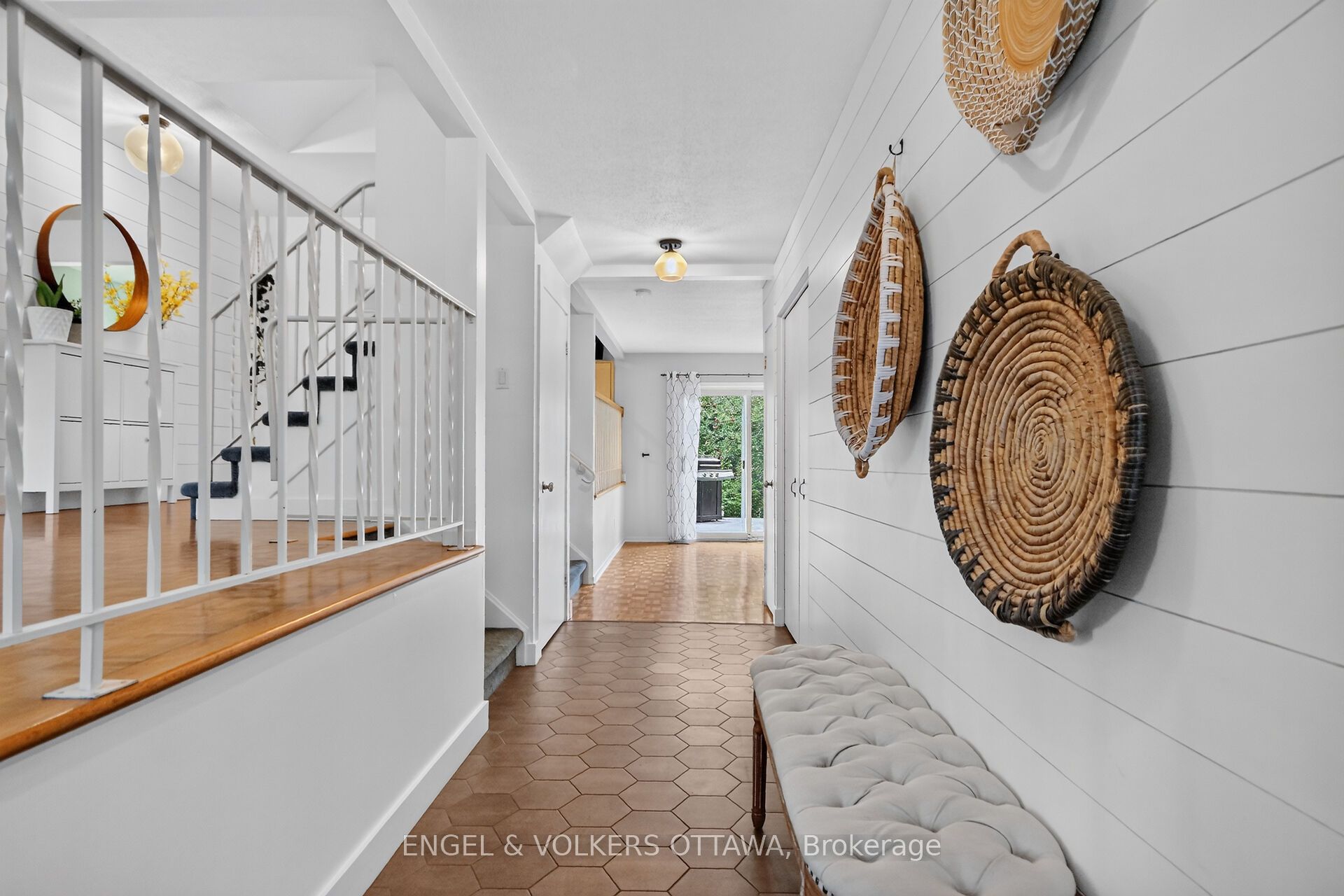 21 Stroughton Crescent, Stittsville - Munster - Richmond, ON K0A 3P0 photo 5