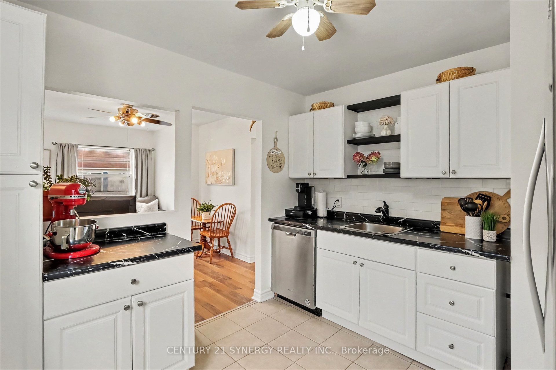 3 McKenzie Avenue, Smiths Falls, ON K7A 3G4 photo 3