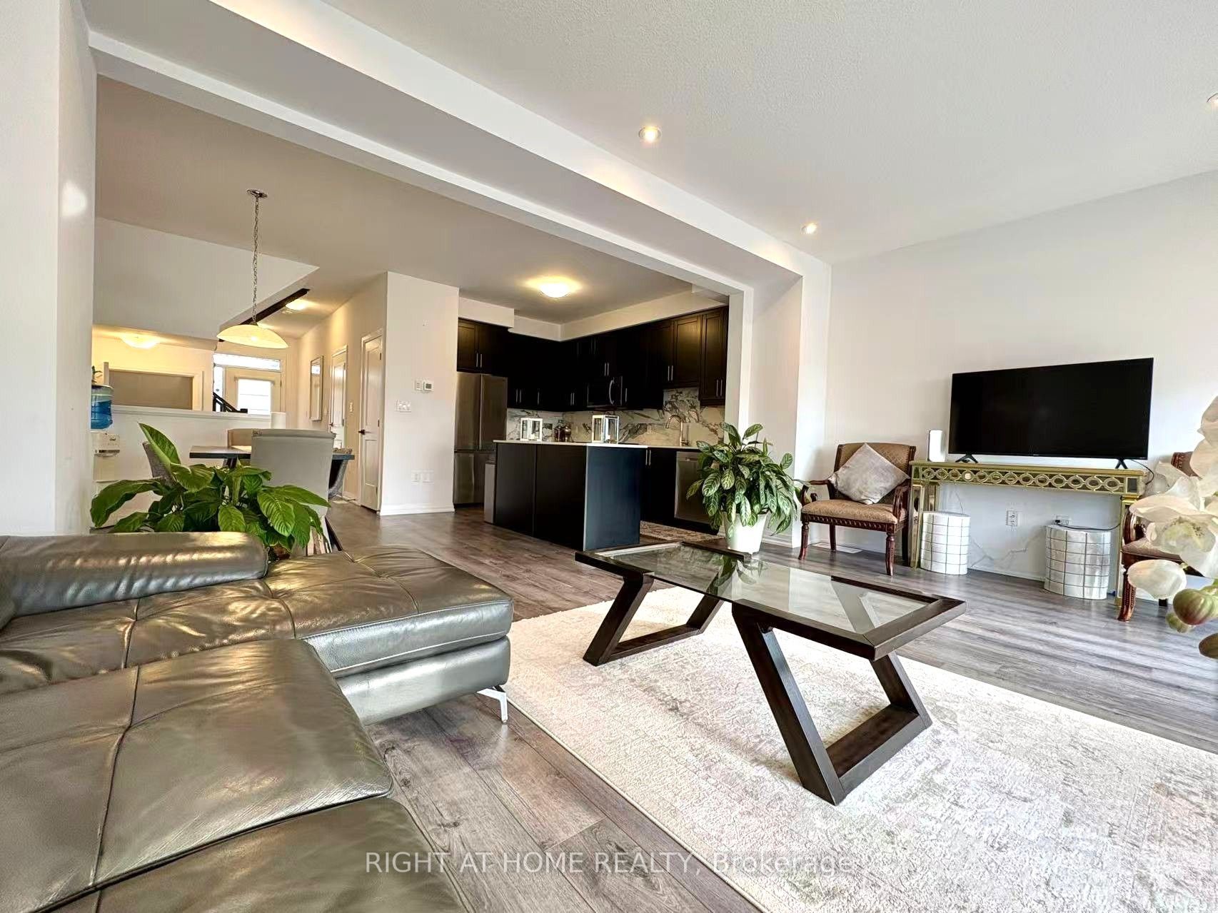 61 Soho Street 14, Hamilton, ON L8J 0M6 photo 4
