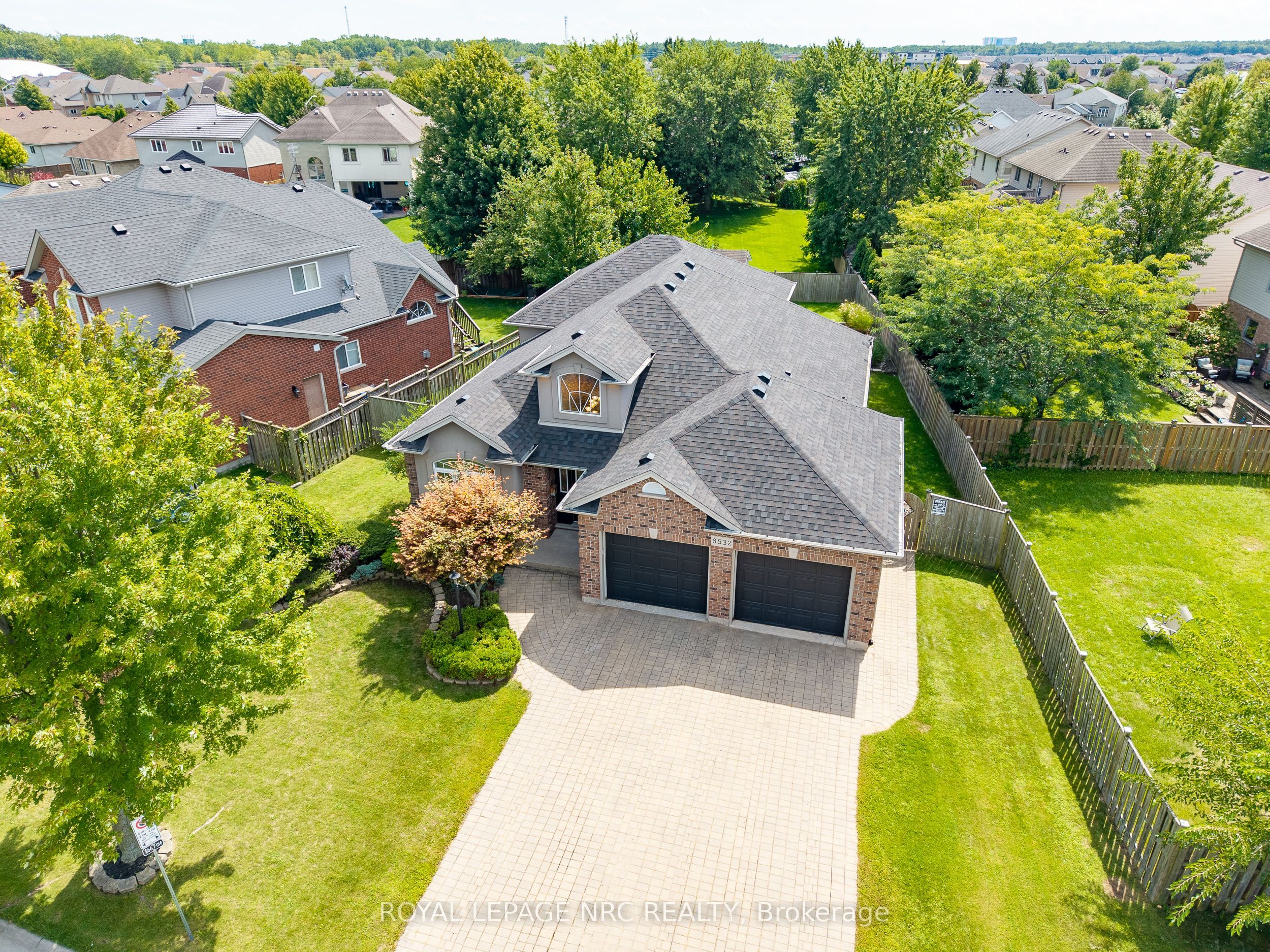8532 HEIKOOP Crescent, Niagara Falls, ON L2H 3J7 photo 3