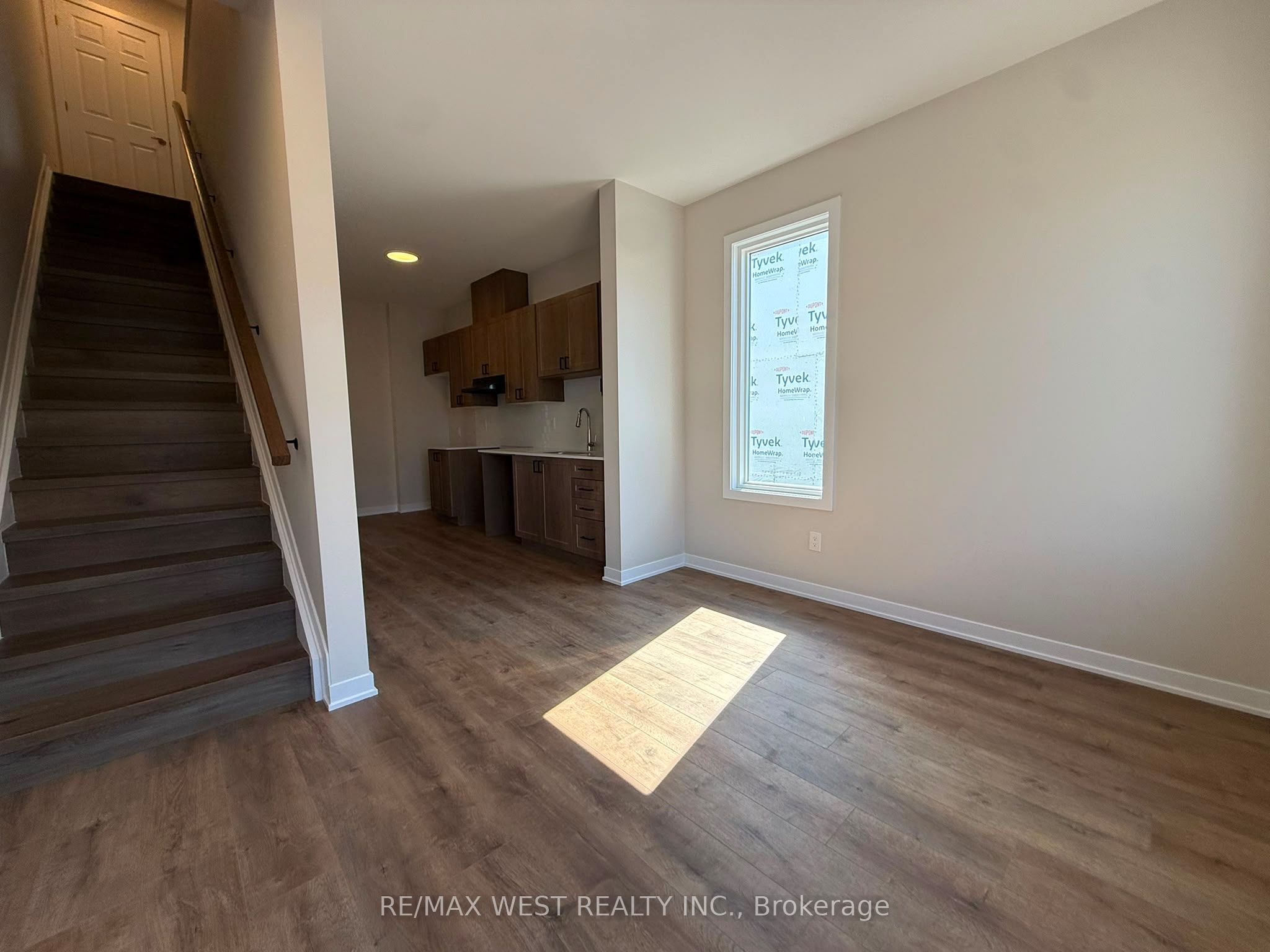 787 Utopie Private, Orleans - Convent Glen and Area, ON K1W 0M5 photo 5