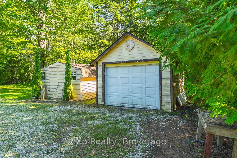 520 Huron Road, South Bruce Peninsula, ON N0H 1X0 photo 3