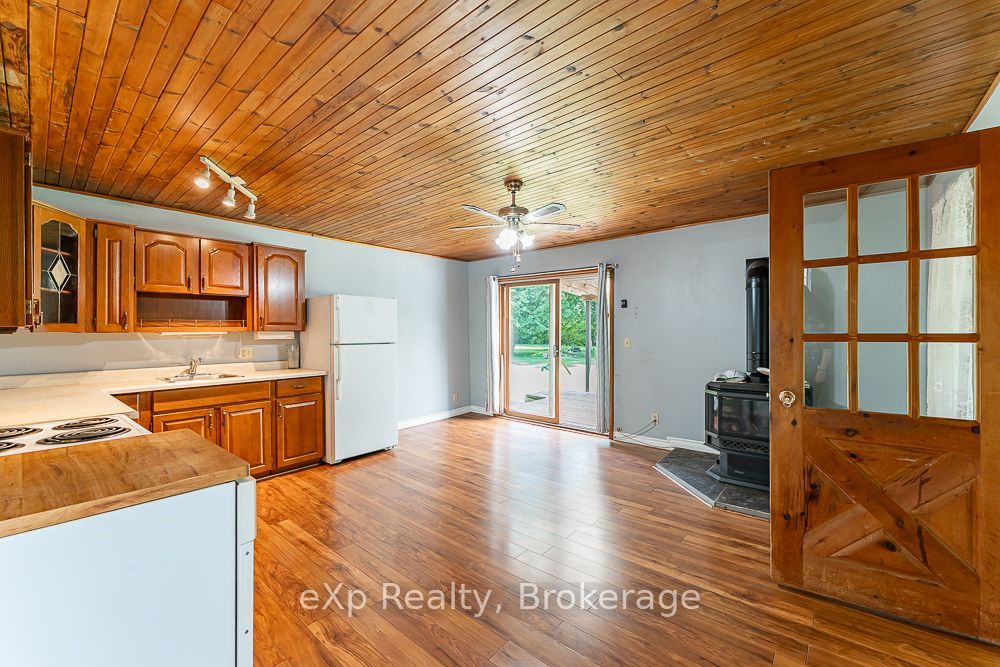 520 Huron Road, South Bruce Peninsula, ON N0H 1X0 photo 4