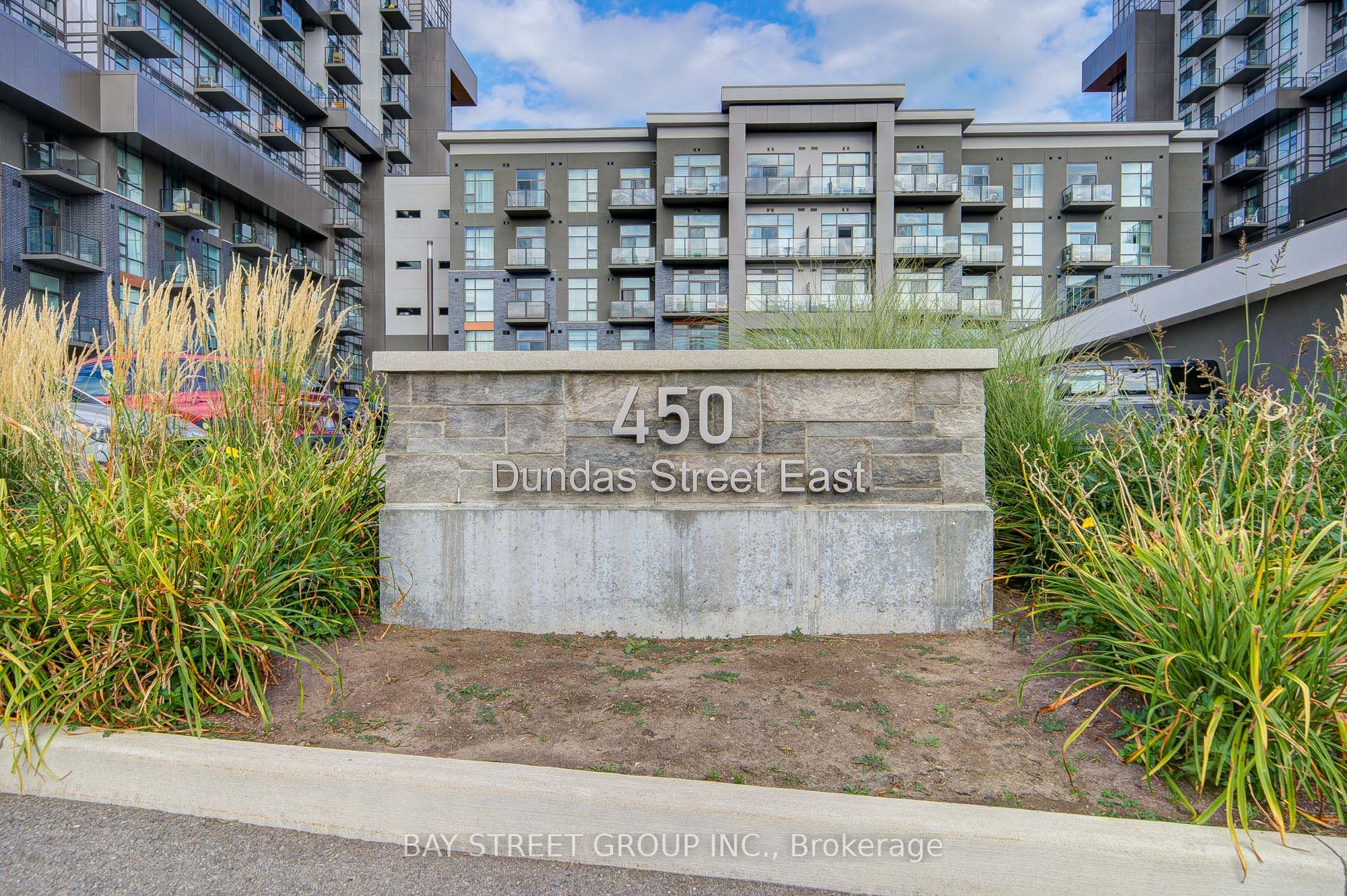 450 Dundas Street E 313, Hamilton, ON L8B 1Z2 photo 2
