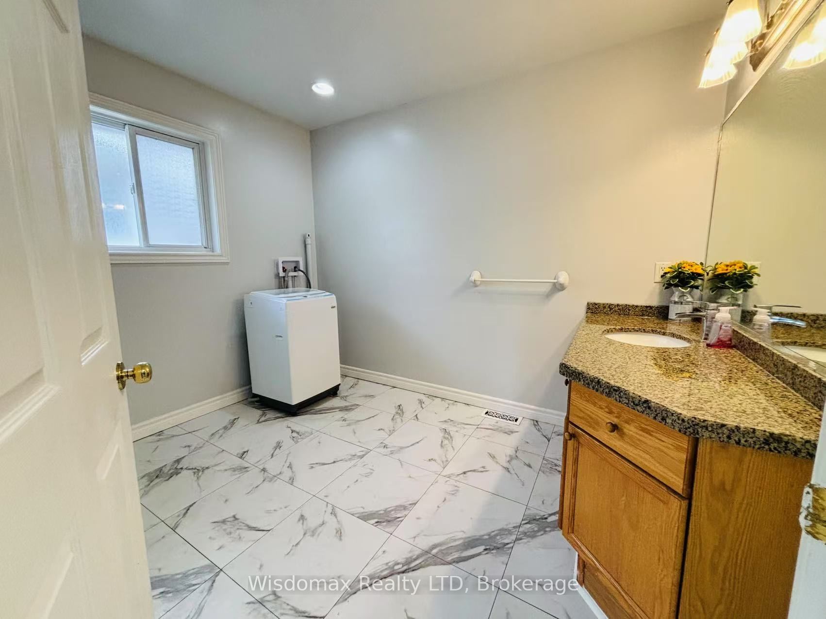 7153 KELLY Drive MAIN, Niagara Falls, ON L2H 3K1 photo 5