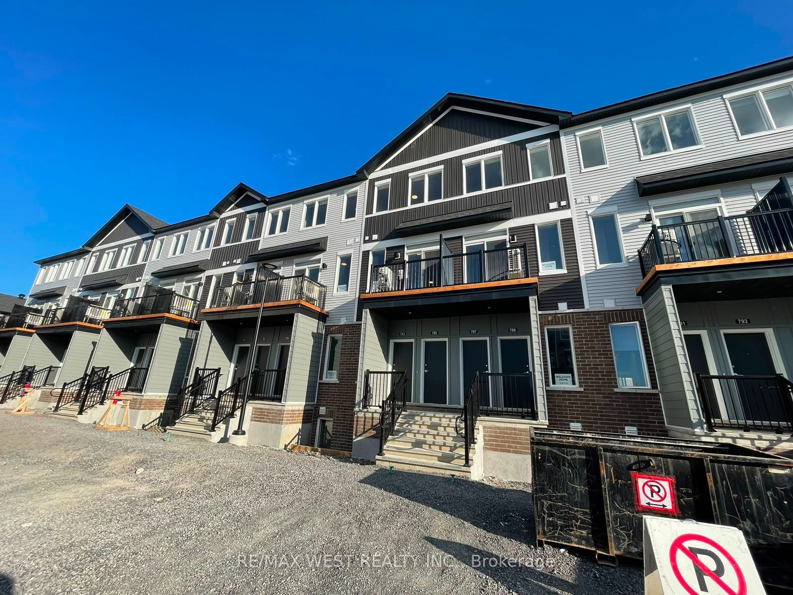 793 Utopie Private, Orleans - Convent Glen and Area, ON K1W 0M5