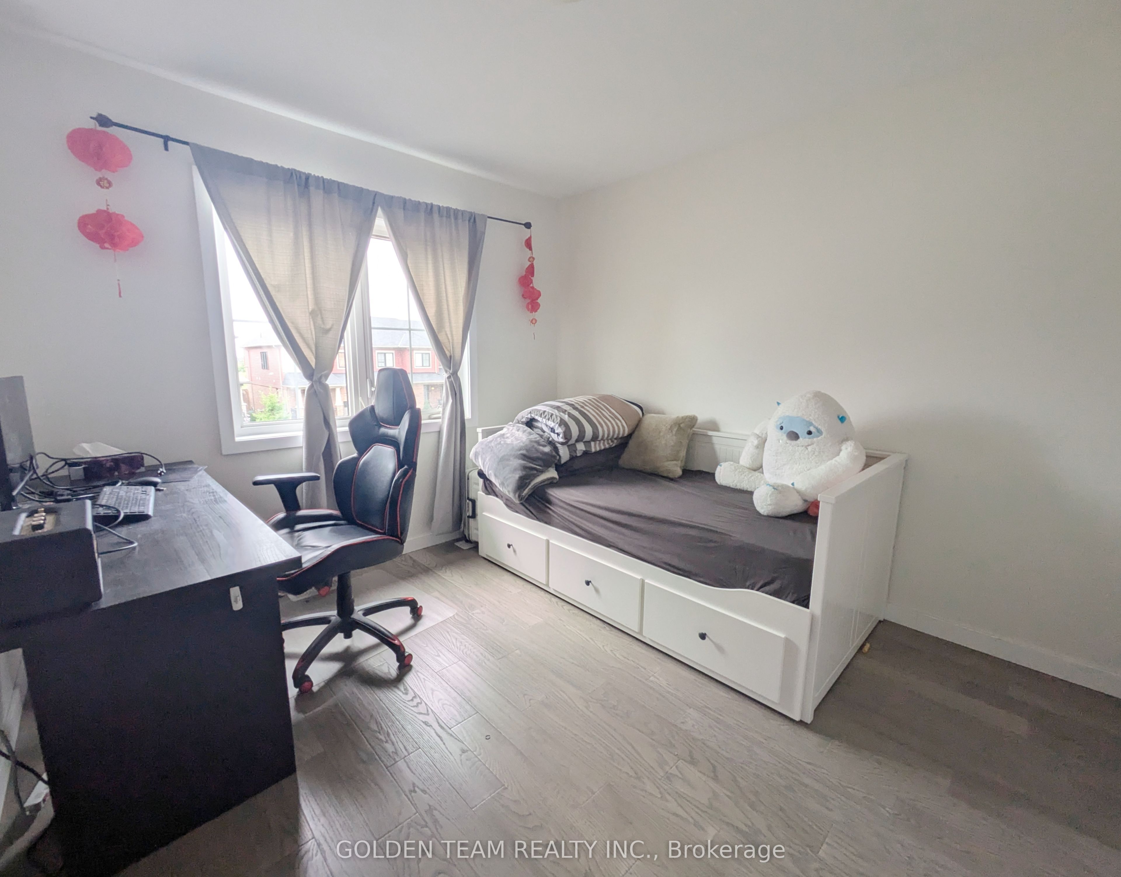 38 Sherway Street, Hamilton, ON L8J 0L3 photo 4