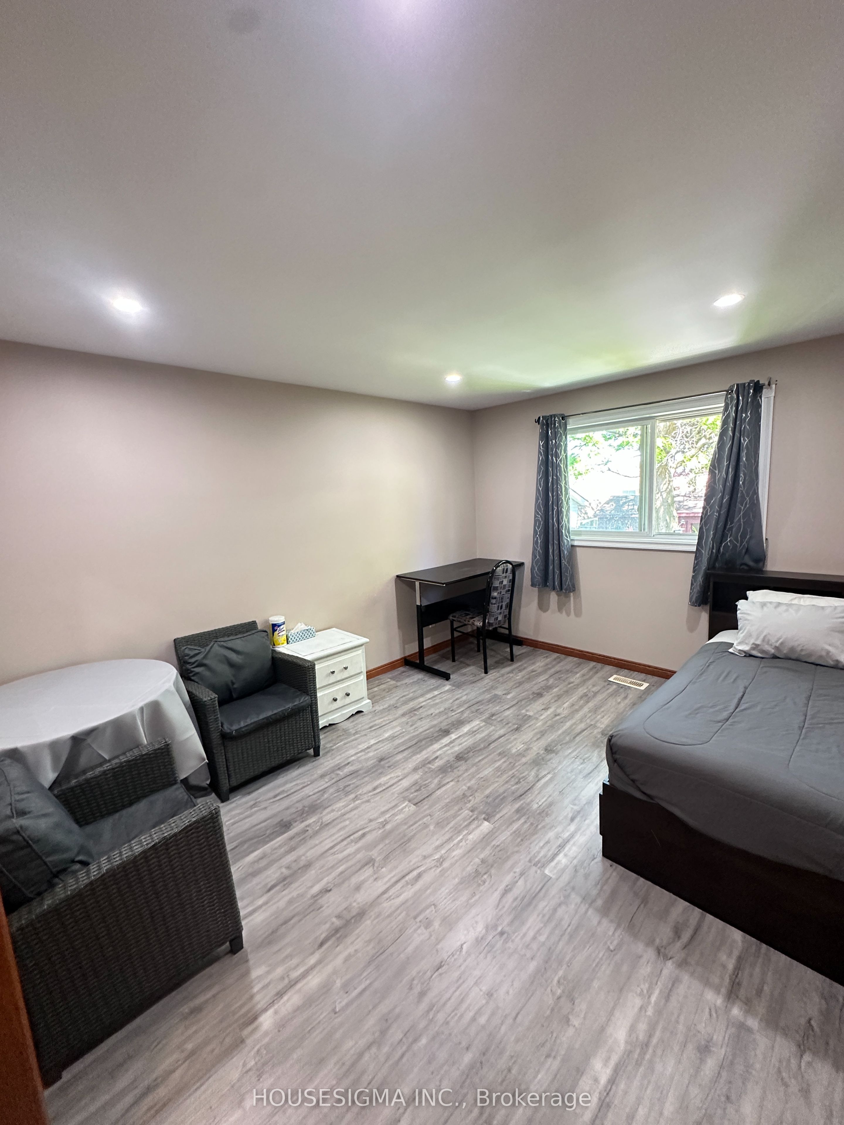 50 Orchard Mill Crescent, Kitchener, ON N2P 1T2