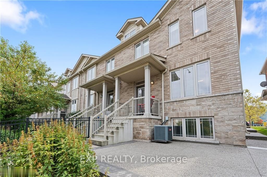 6 Chestnut Drive 16, Grimsby, ON L3M 0C4 photo 4