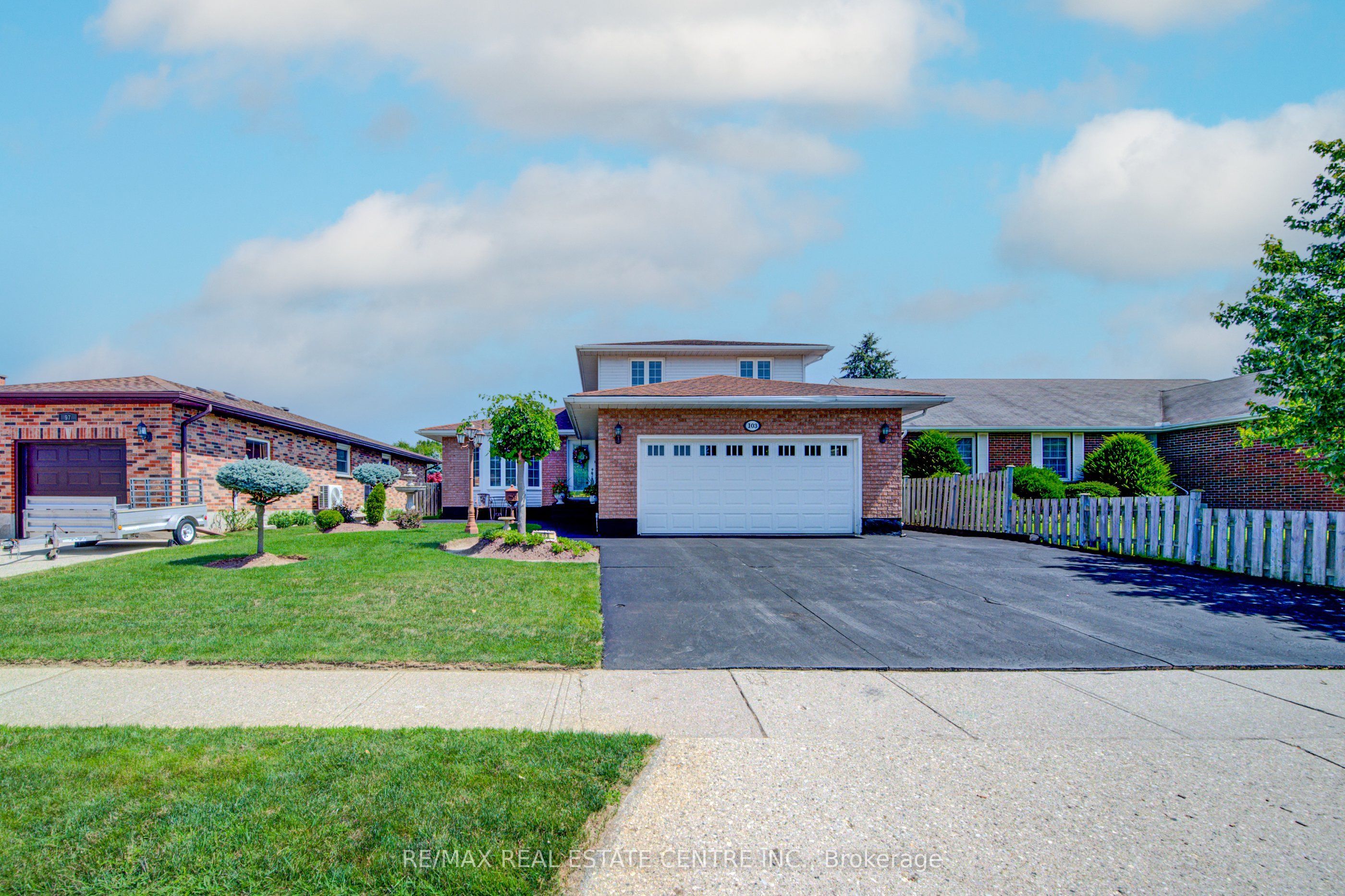 103 Southwood Drive, Cambridge, ON N1S 3S3 photo 2