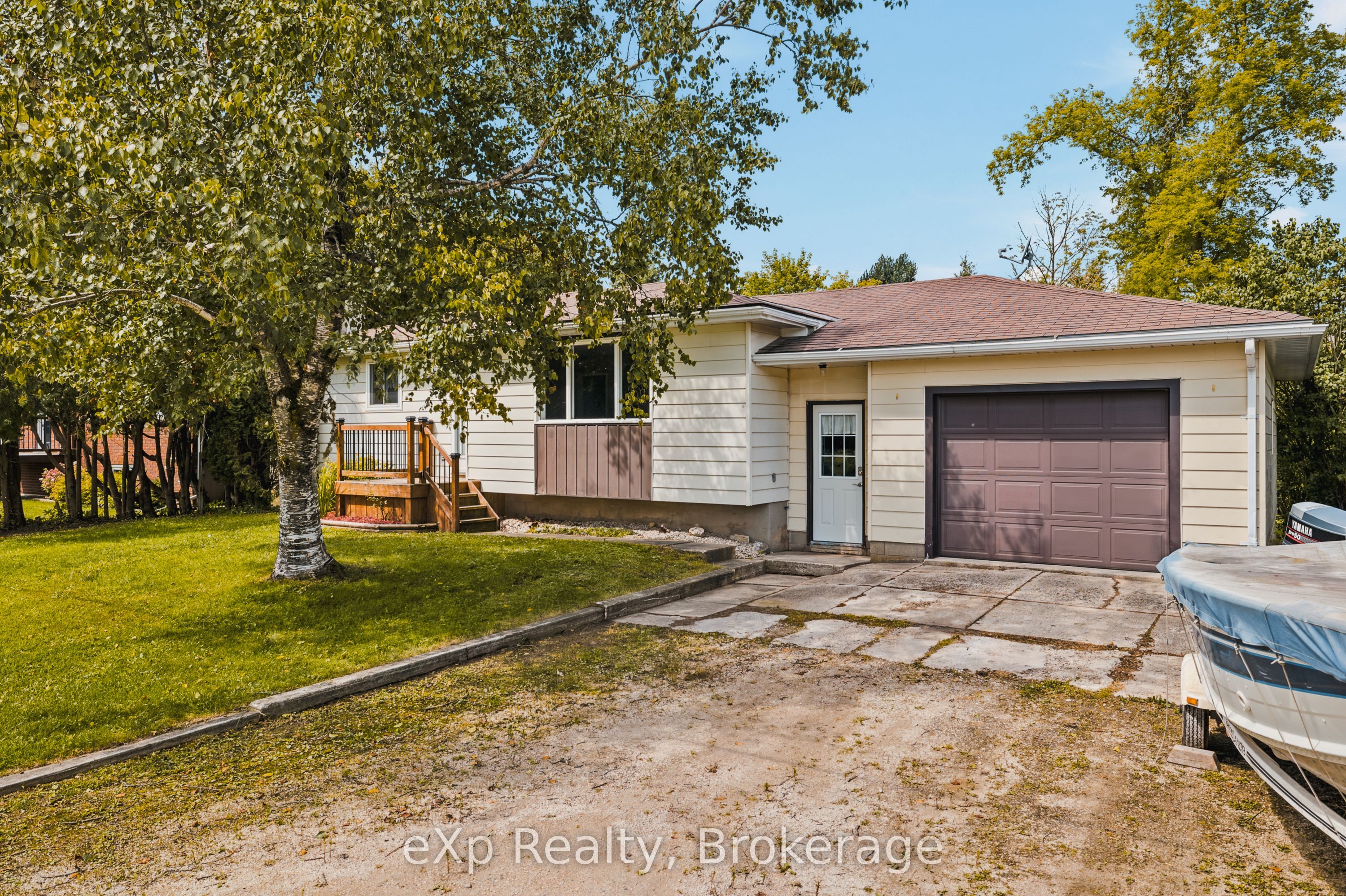 8 Grey Street, Southgate, ON N0C 1B0 photo 2