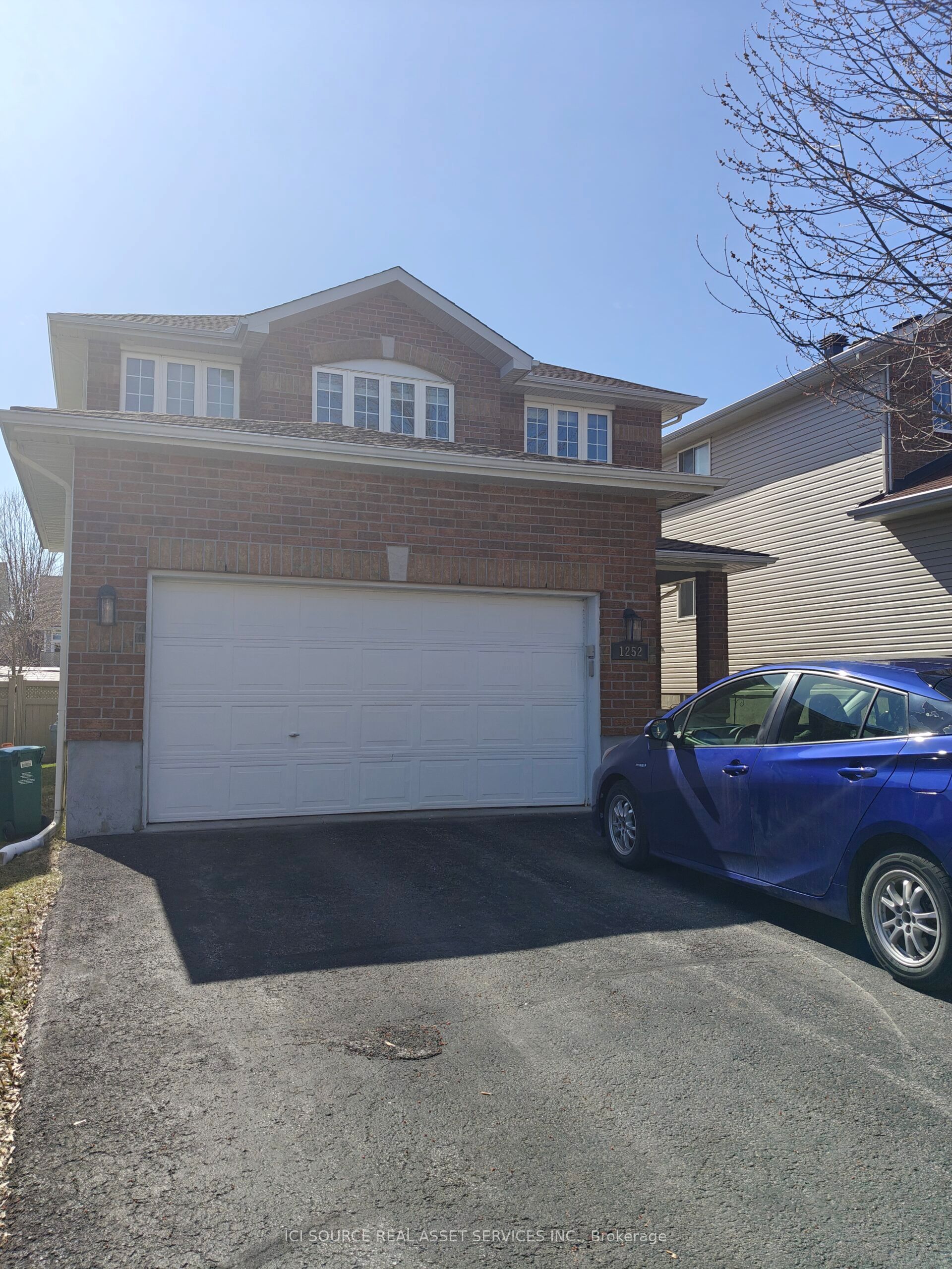 1252 Klondike Road, Kanata, ON K2W 1E1