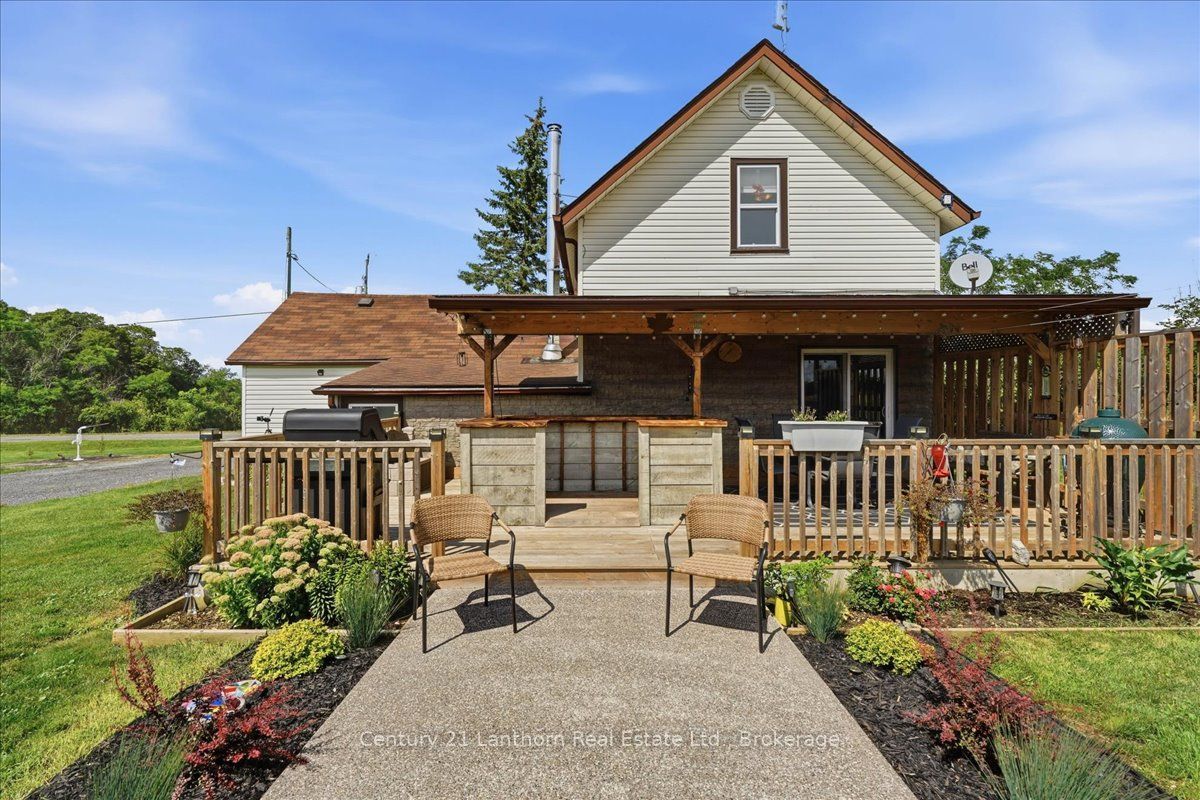 1039 Christian Road, Prince Edward County, ON K0K 1G0 photo 3