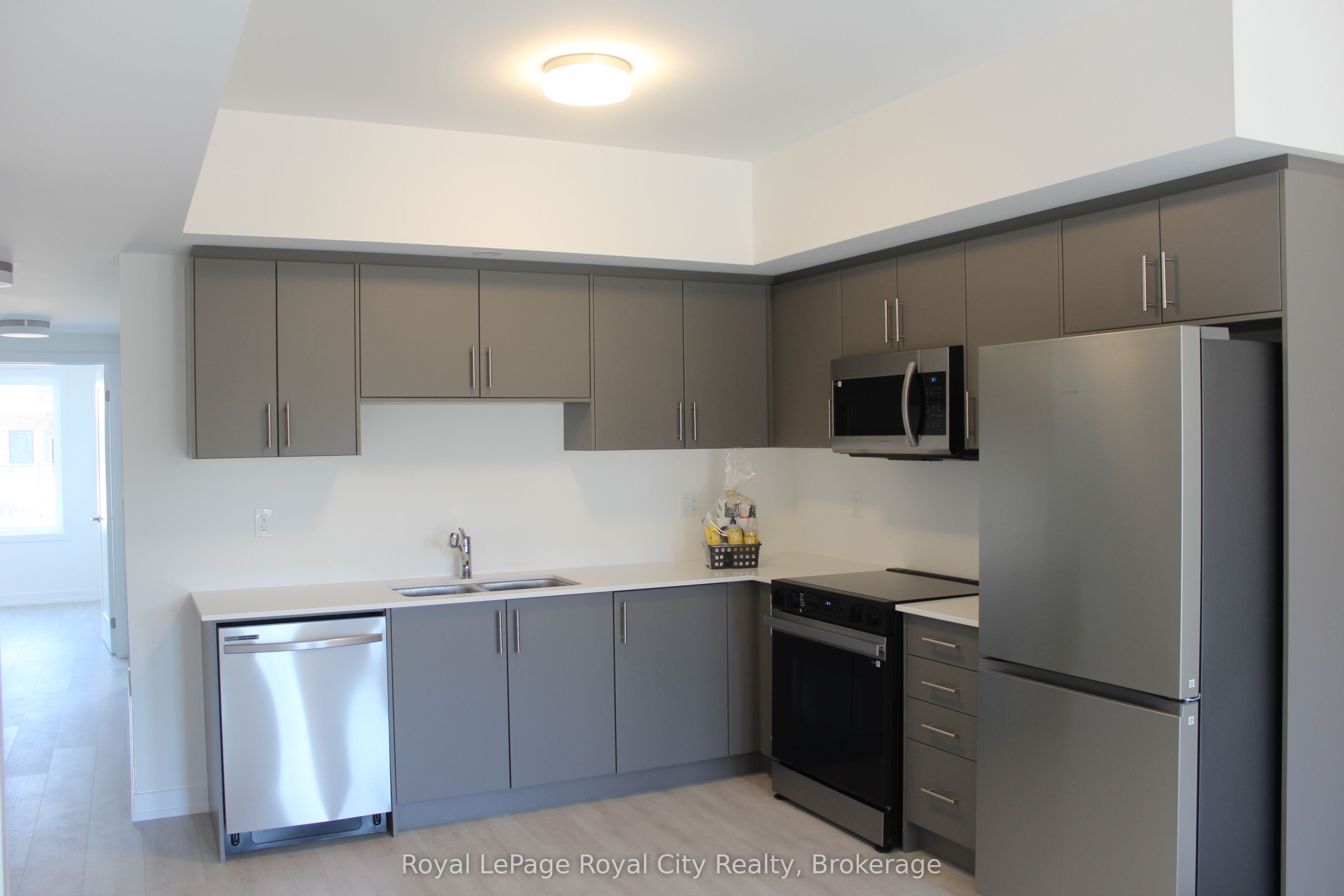 42 Lowes Road W 64, Guelph, ON N1G 0H6 photo 4
