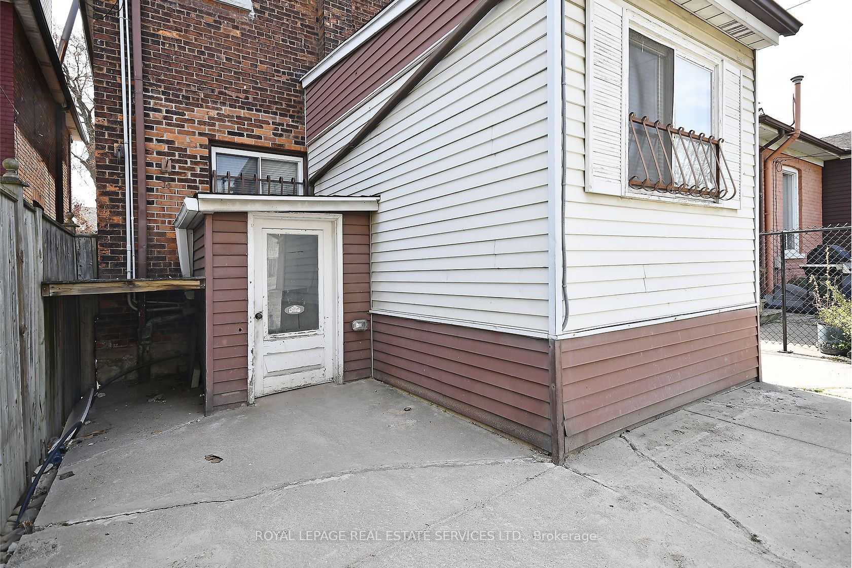 47 Emerald Street N lower, Hamilton, ON L8L 5K2 photo 2