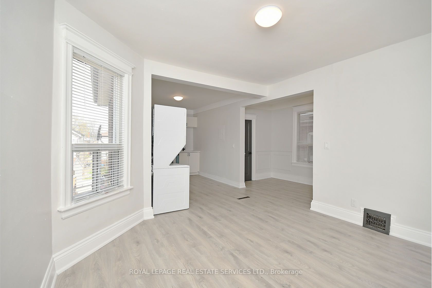 47 Emerald Street N Upper, Hamilton, ON L8L 5K2 photo 4