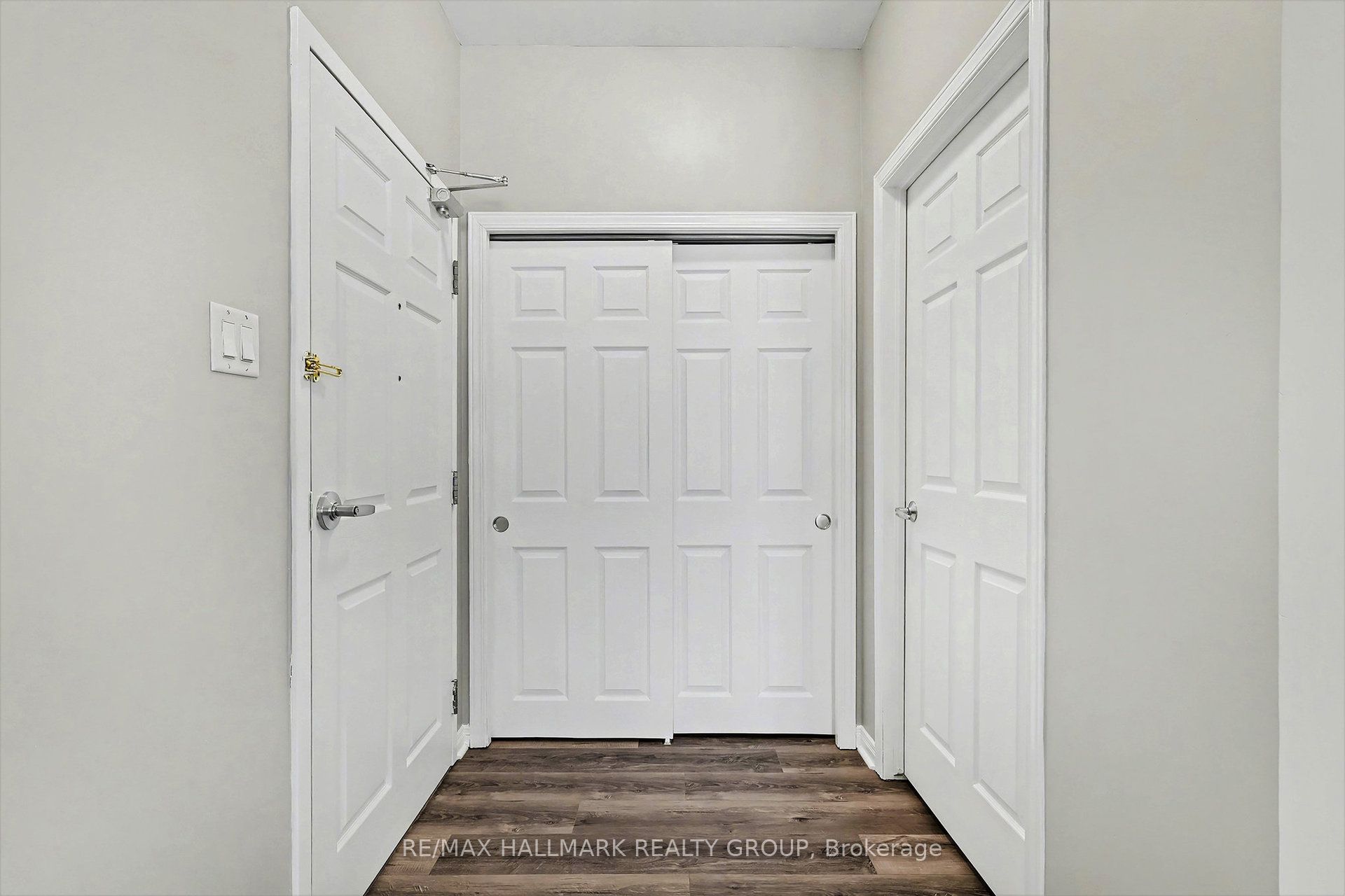 1026 Laurier Street 208, Clarence-Rockland, ON K4K 1V6 photo 3