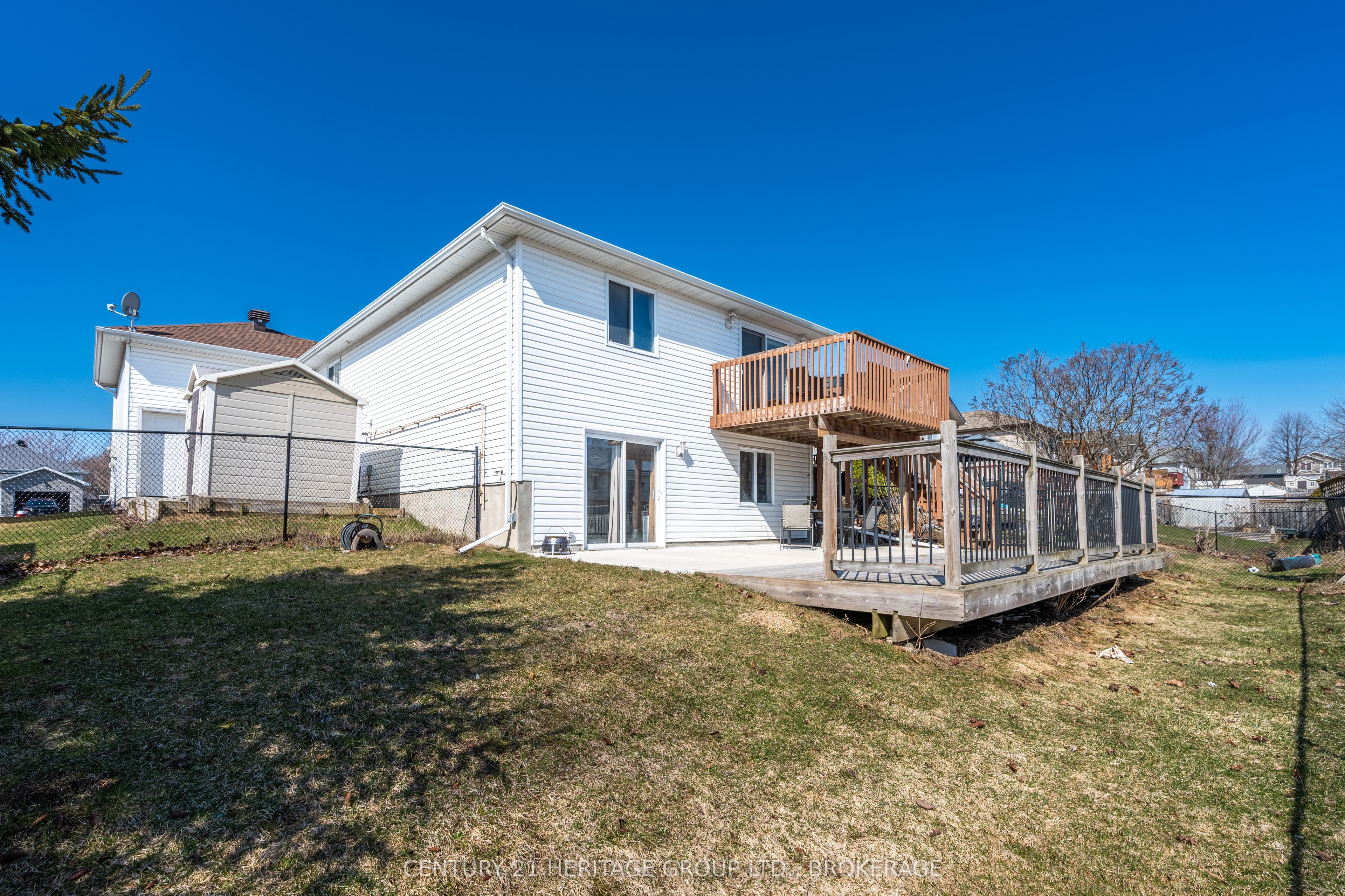 79 SPEERS Boulevard, Loyalist, ON K7N 1Y8 photo 5