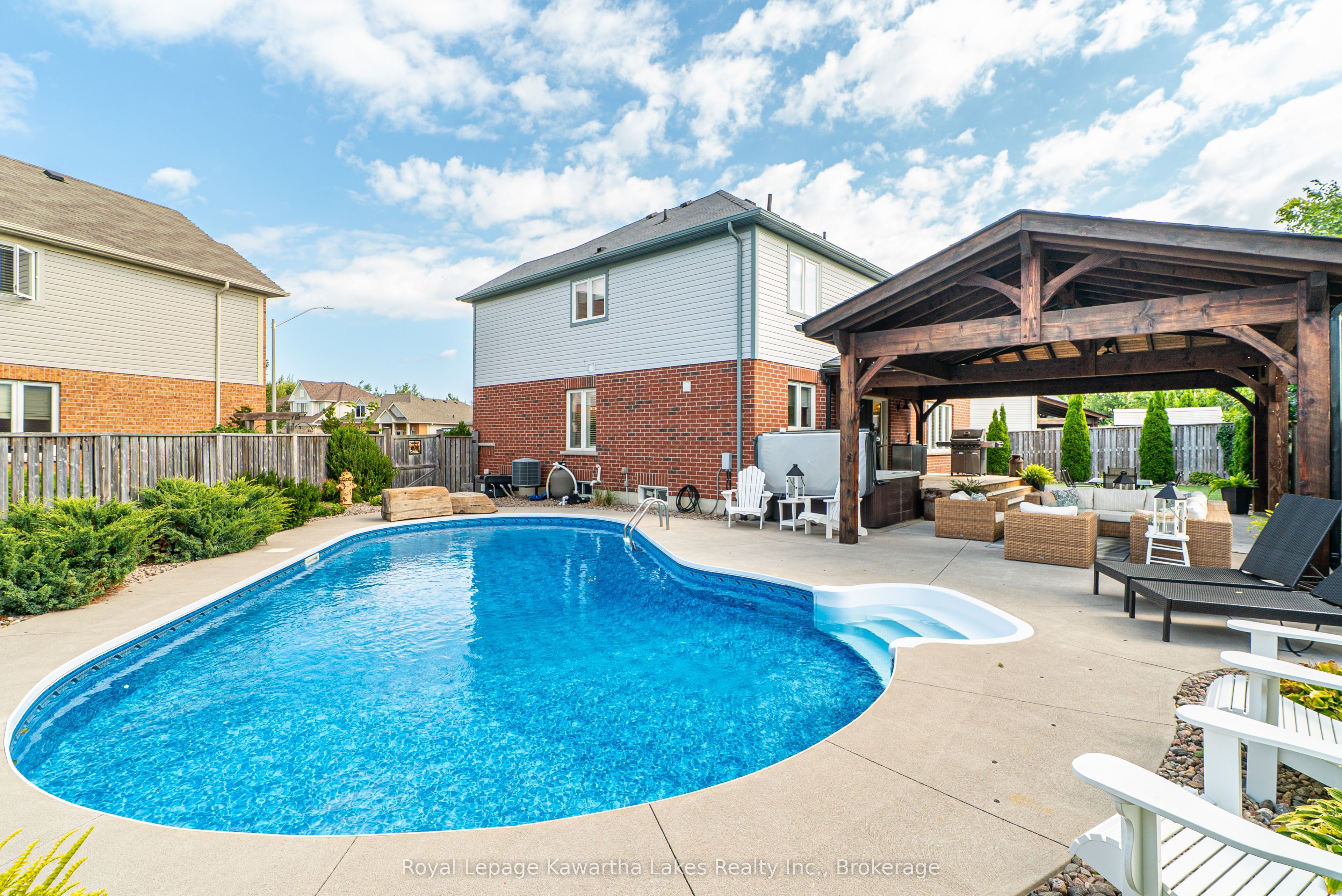 9 Power Court, Kawartha Lakes, ON K9V 0C6 photo 2