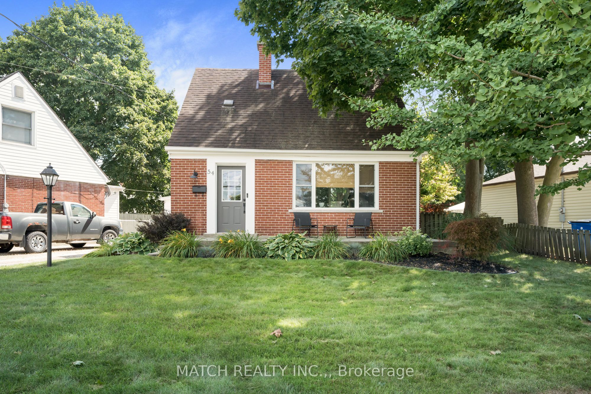 54 Sunnyside Avenue, Chatham-Kent, ON N7M 1Z7 photo 2