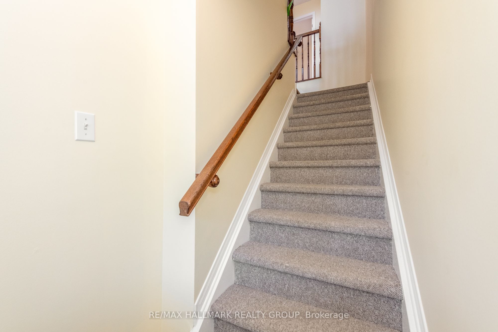 1715 Blohm Drive, Hunt Club - South Keys and Area, ON K1G 6N6 photo 5