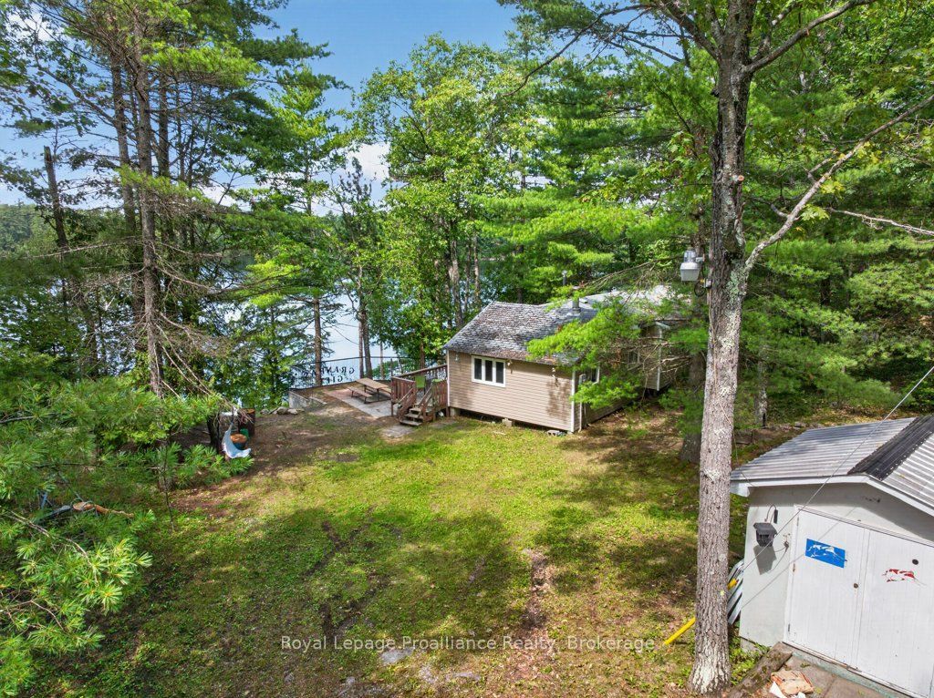 1138 Helen Lane, North Frontenac, ON K0H 2E0 photo 2