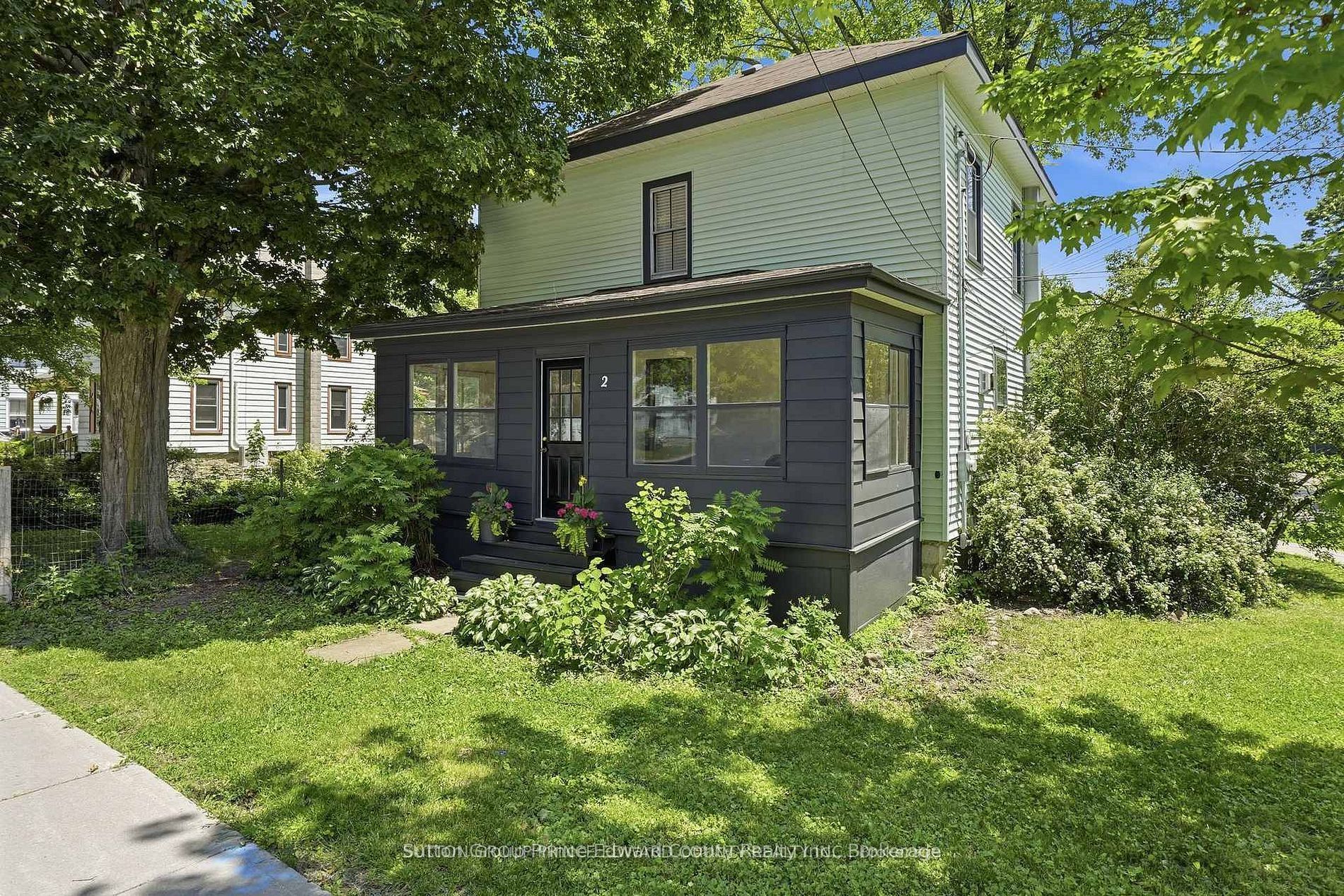2 Queen Street, Prince Edward County, ON K0K 2T0