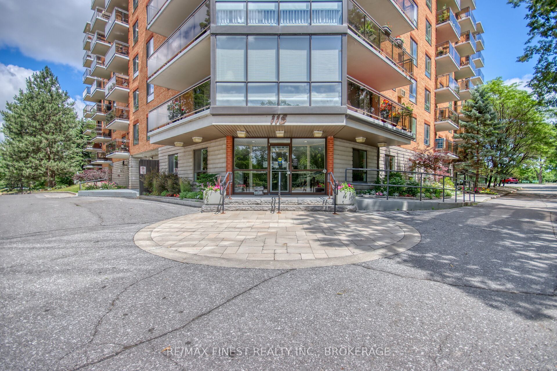 115 Barrett Court 610, Kingston, ON K7L 5H6 photo 2