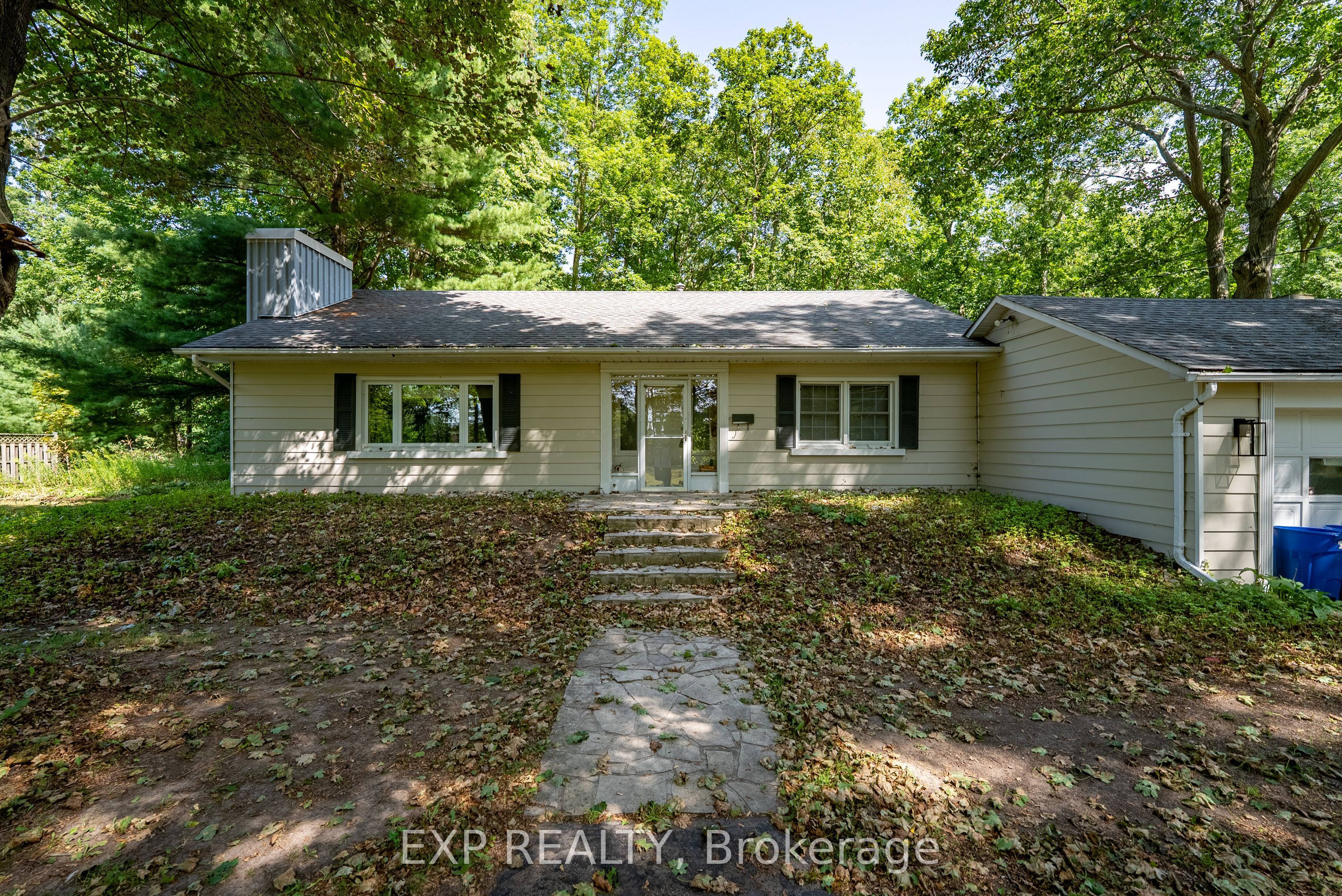 564 Prospect Point Road N, Fort Erie, ON L0S 1N0 photo 2